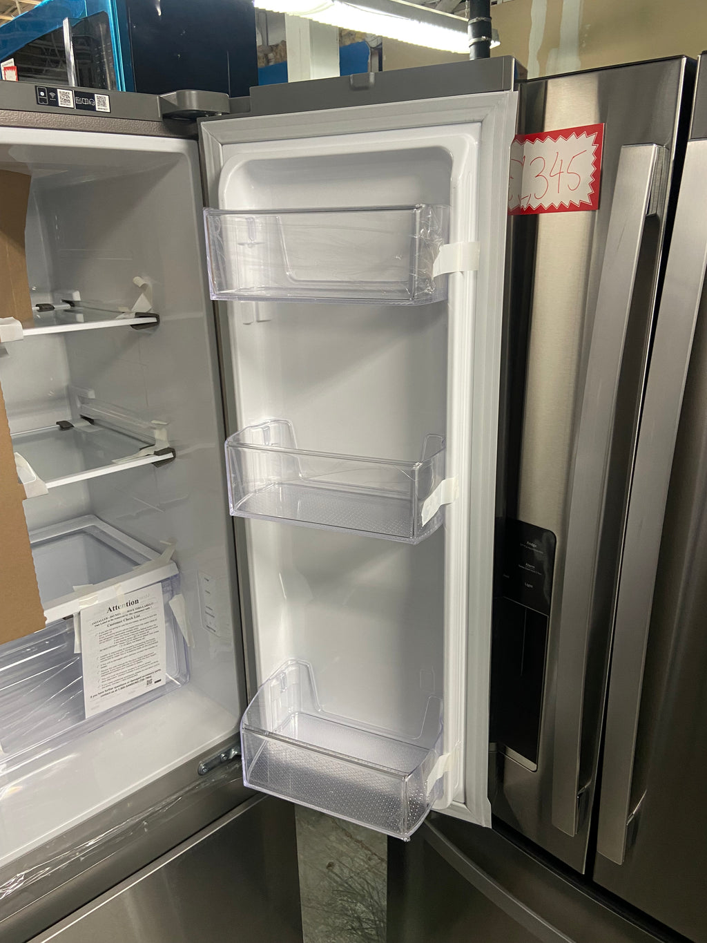 Stainless 32” counter depth Samsung fridge French door “scratch and dent”RF18A5101SR/AA