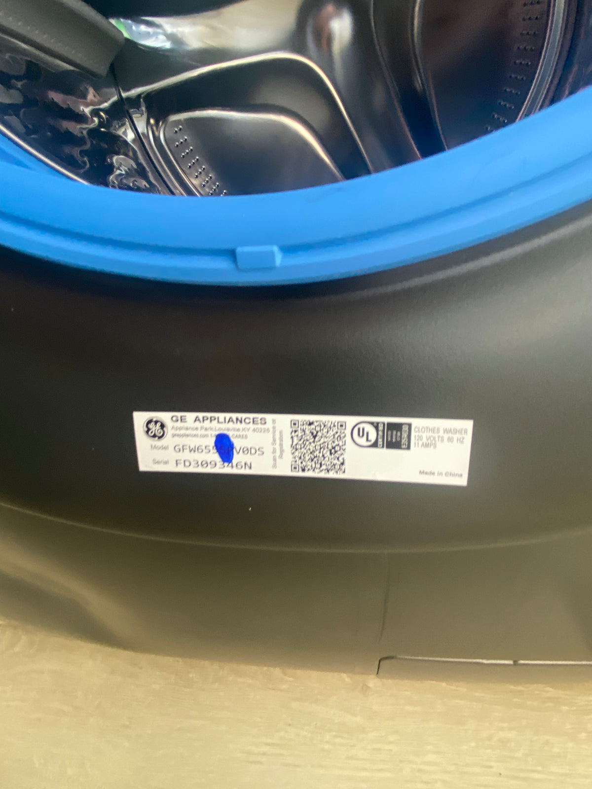 27” GE Stackable washer and dryer Large Capacity "New-Open Box"