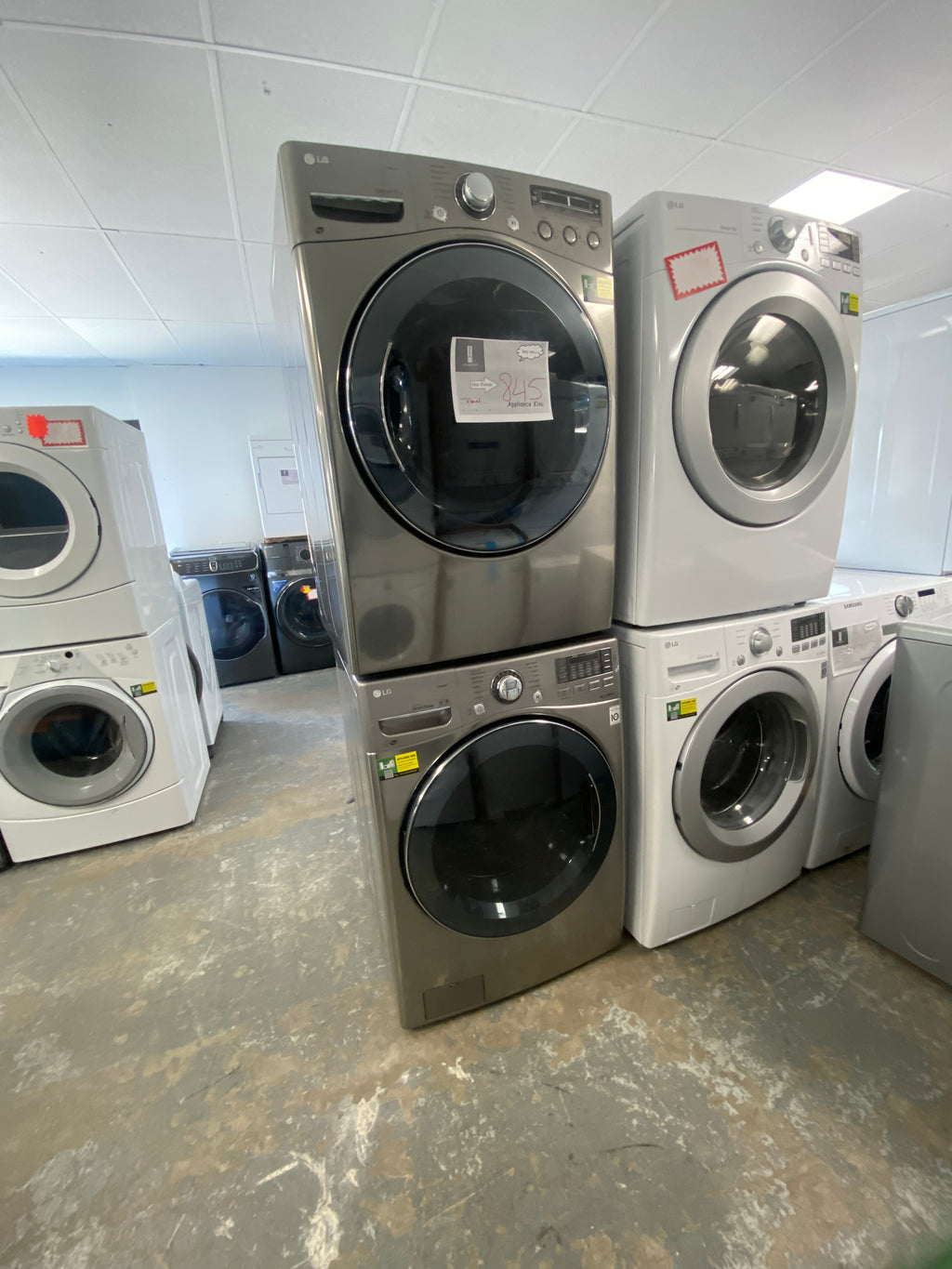 LG DLEX3650V Dryer, 13 Dry Cycles,Stackable, Graphite Steel colour, LG WM3770HVA Front Load Washer, 1,300 RPM Washer Spin Speed, 10 Wash Cycles