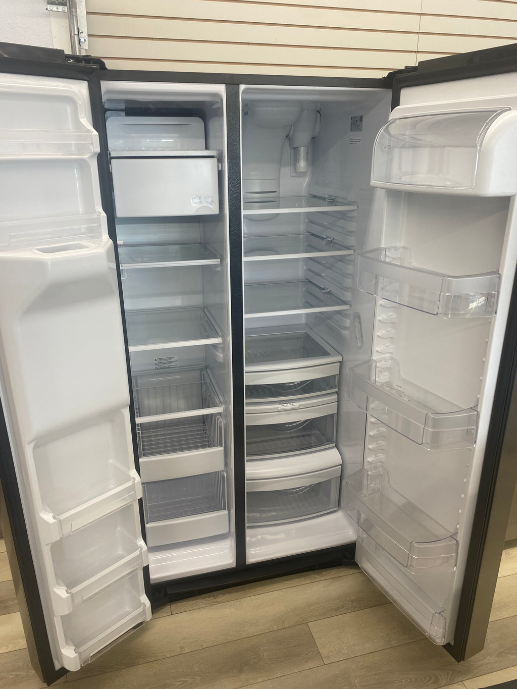 36” GE French door fridge, Stainless, side by side fridge/Freezer, "New"