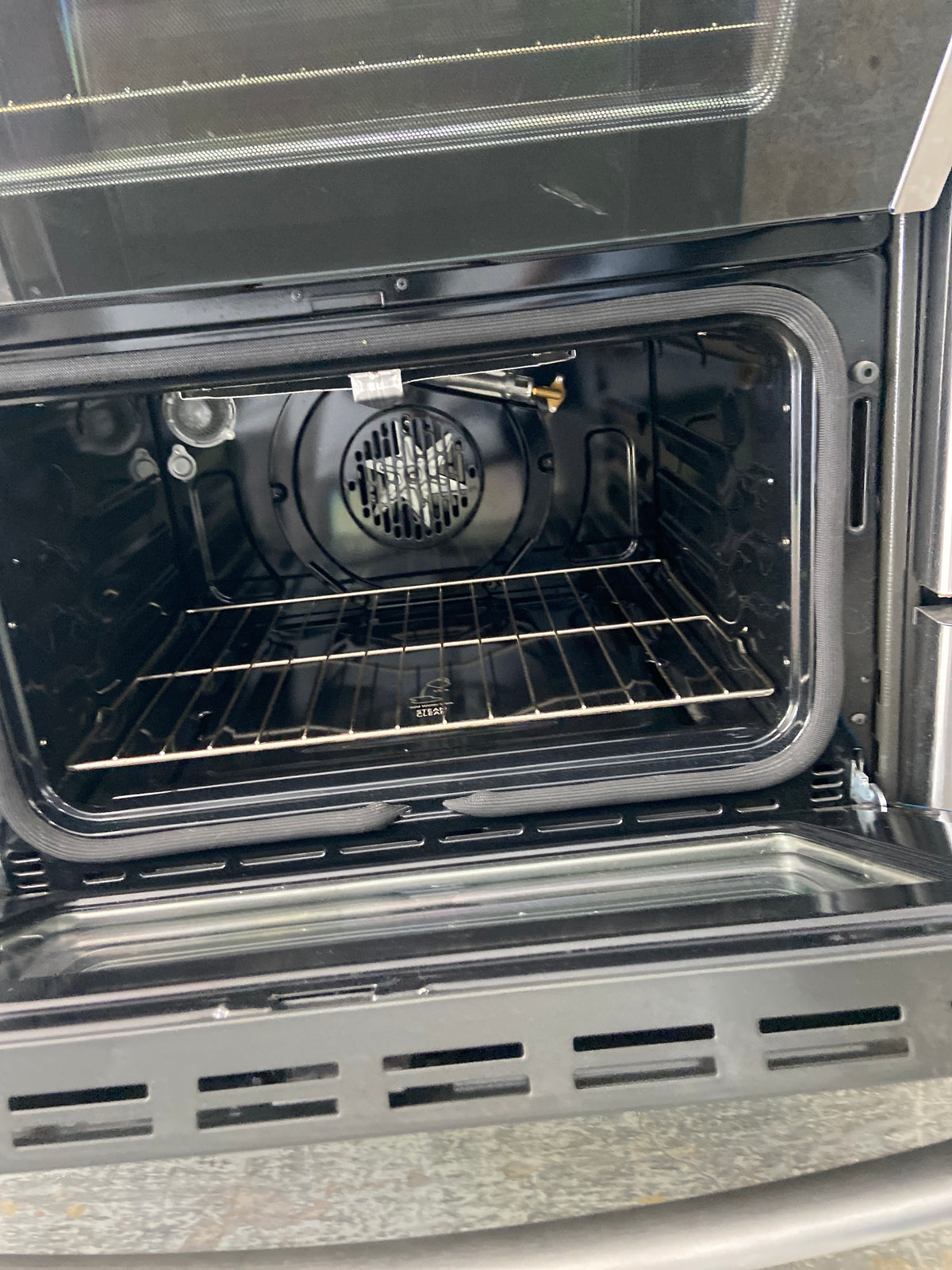 GE stainless slide in gas/propane double oven stove, JCGSS86SP2SS, “Open Box”, 6 Months Warranty