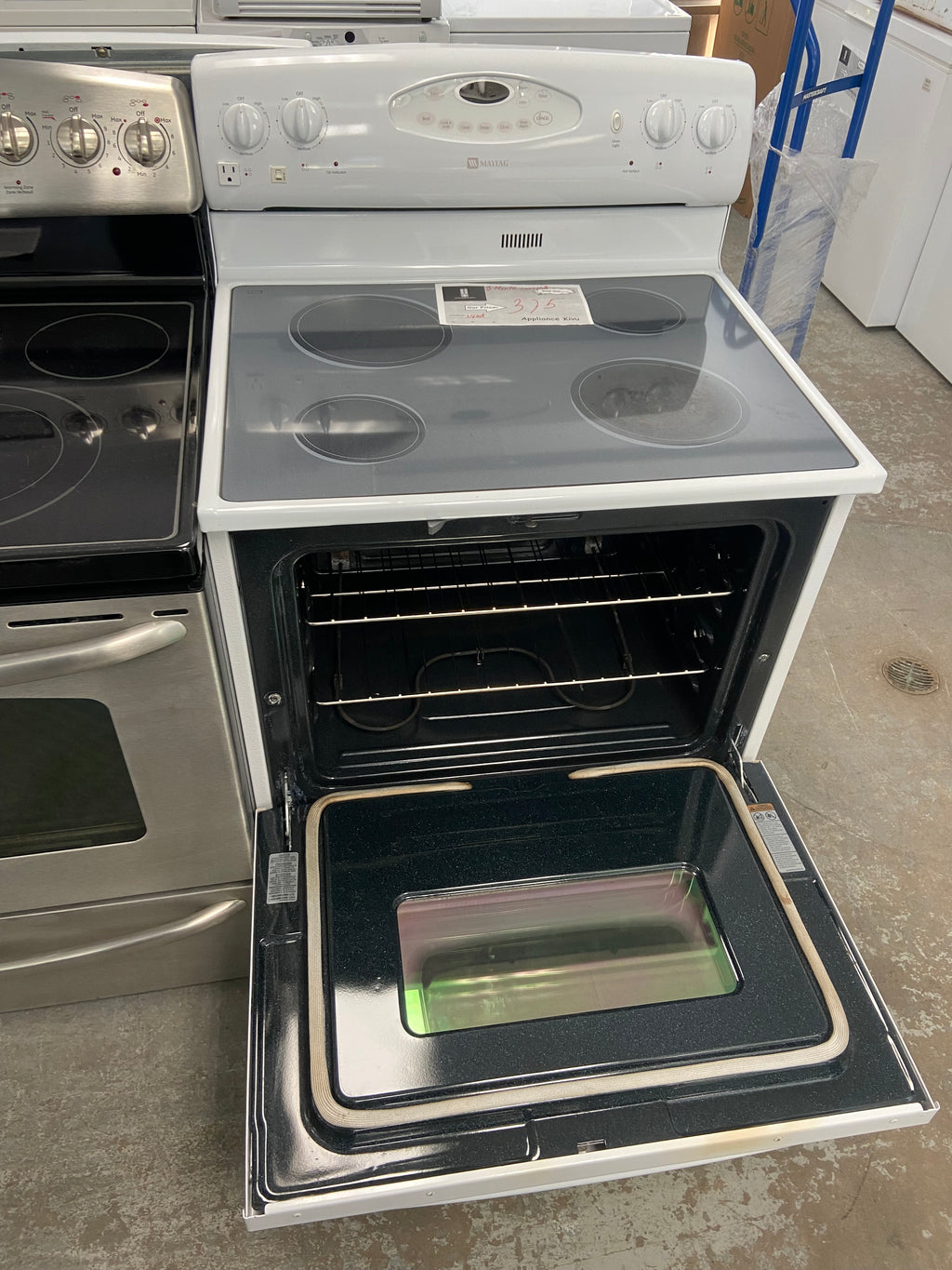 Maytag Glass Top Stove
