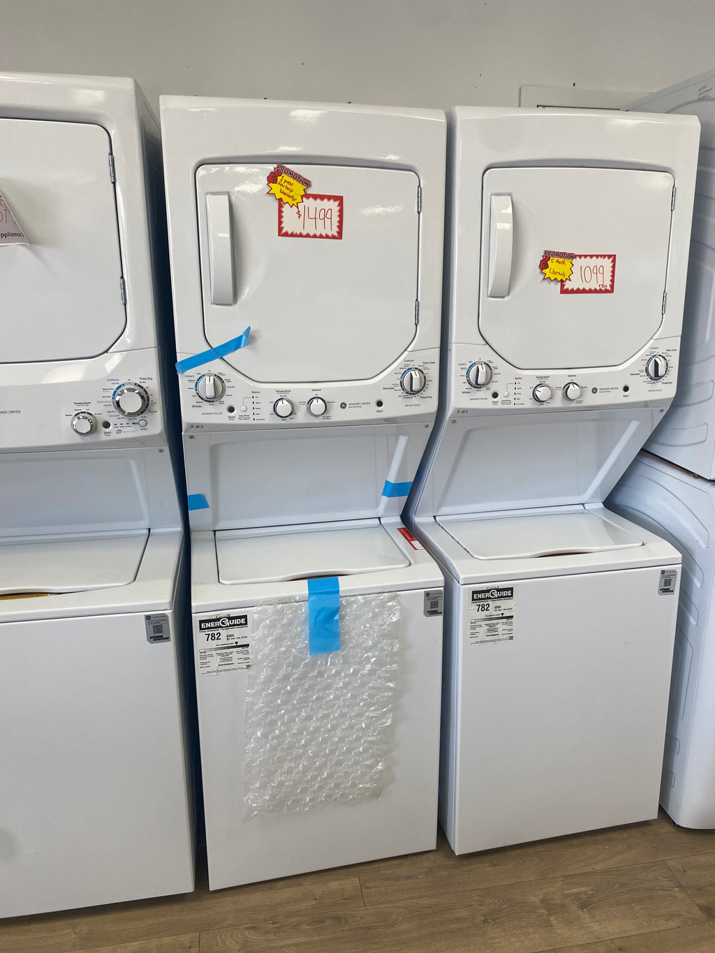 GE 24" Unitized Spacemaker Washer and Electric Dryer White - GUD24ESMM1WW