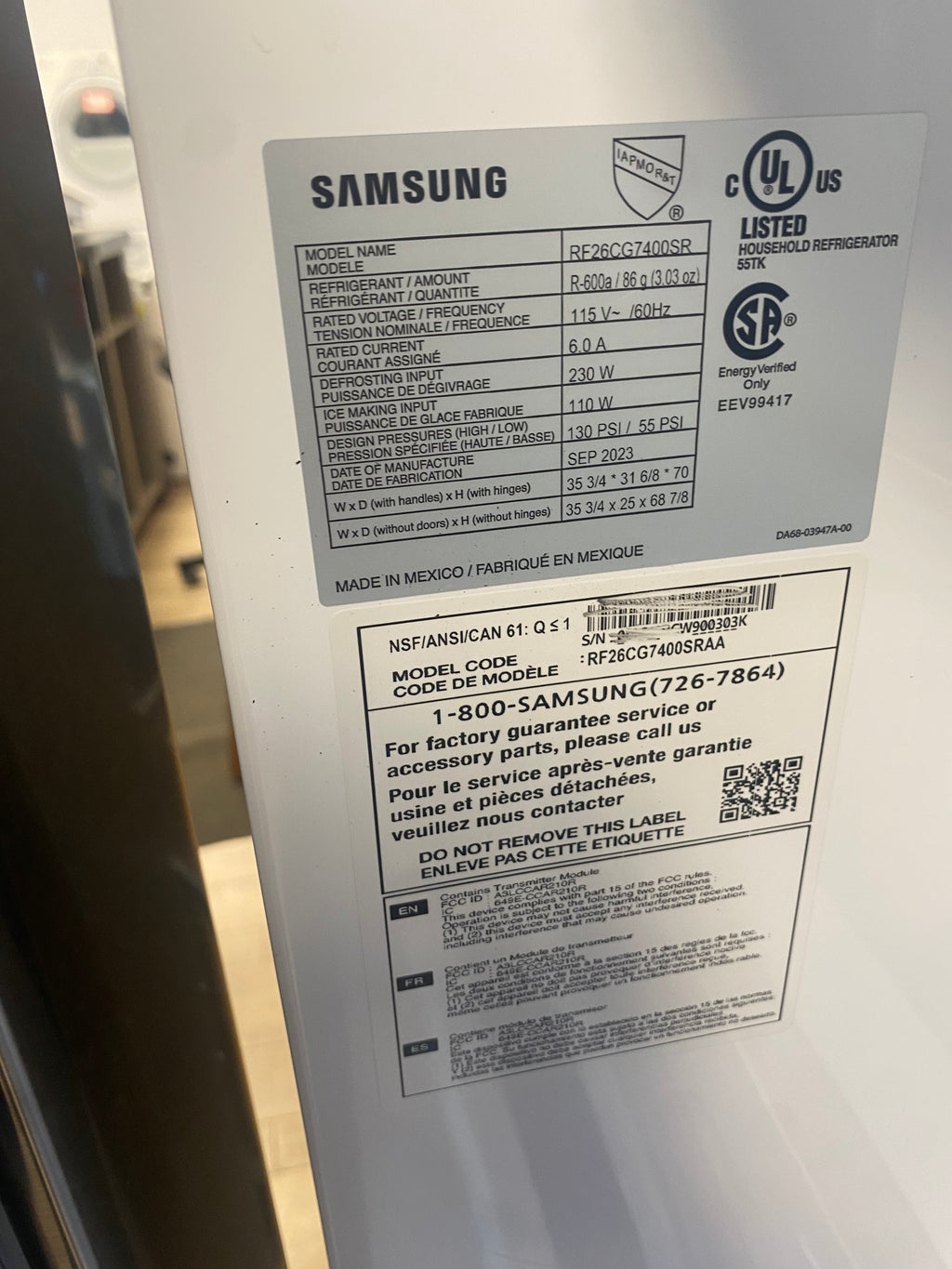 36” Double freezer Samsung Stainless Fridge, water and ice dispenser “scratch and dent”