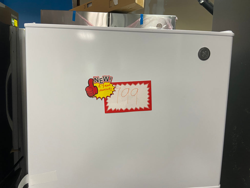 White 24” GE GPE12FGKFWW Fridge (New)