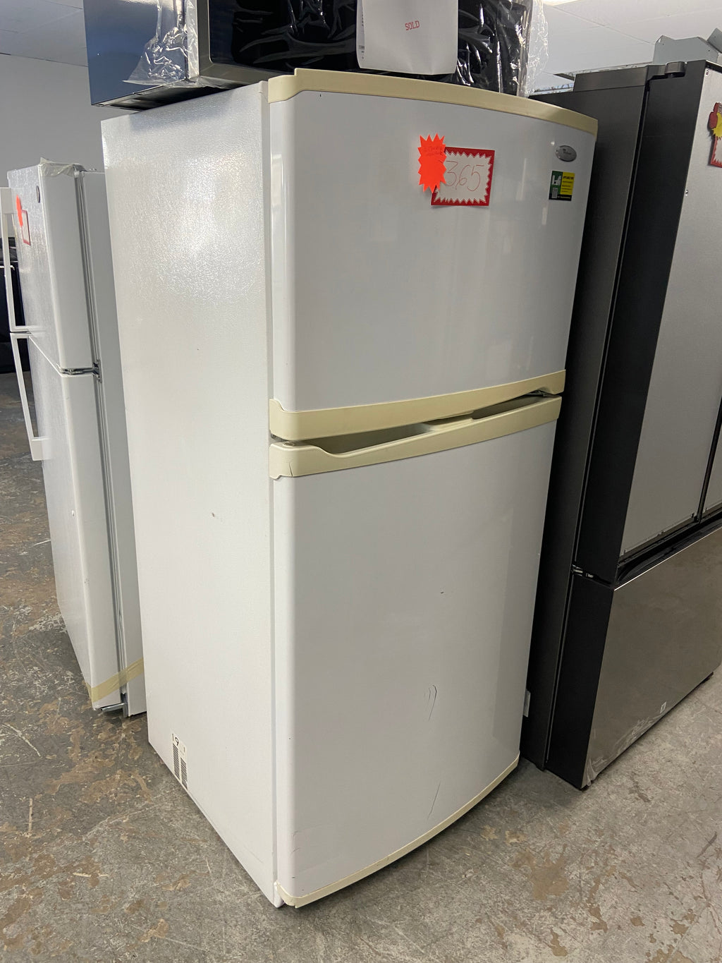 GR9FHKXVQ00 30 inch whirlpool gold fridge