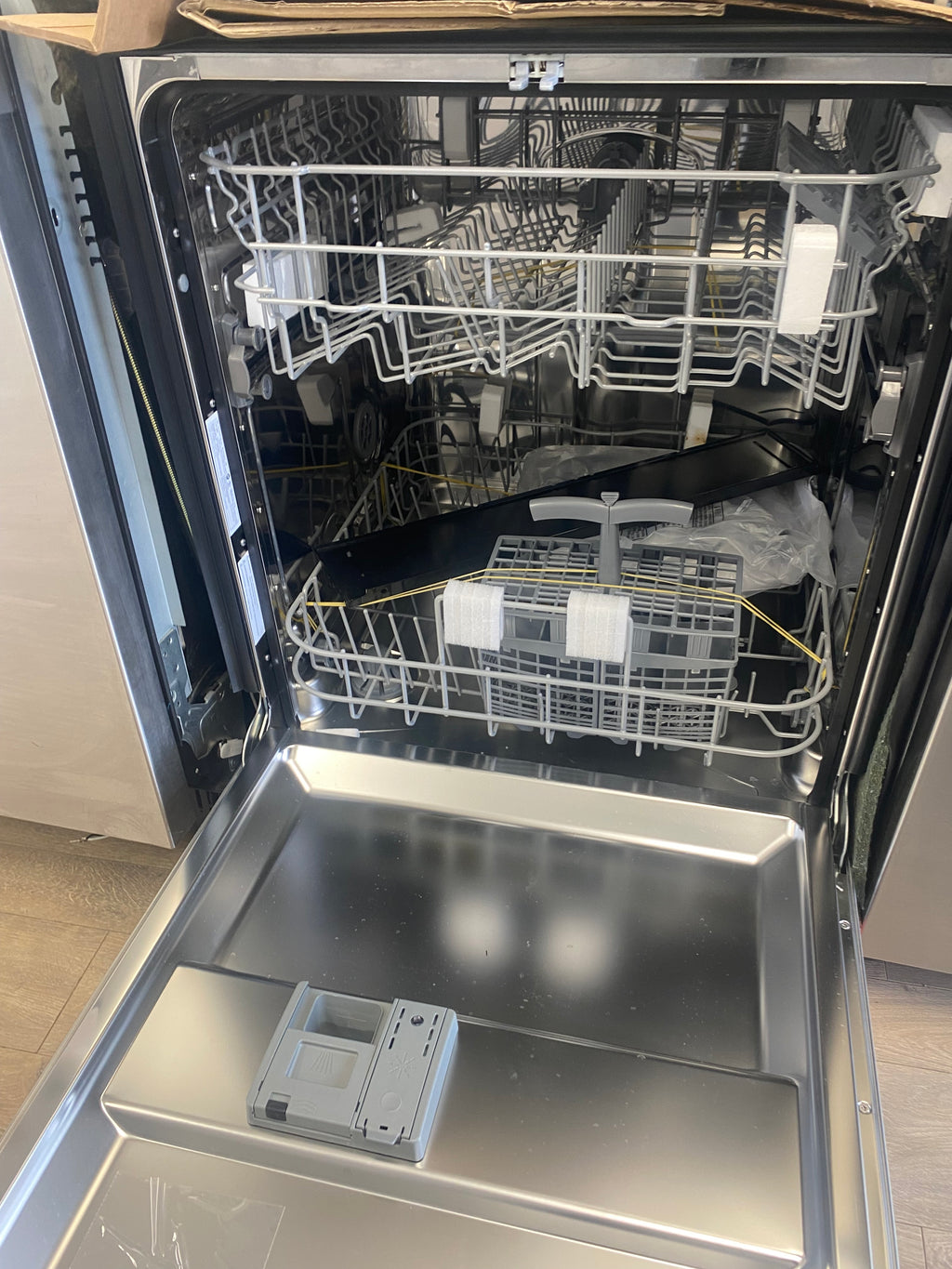GE Stainless dishwasher