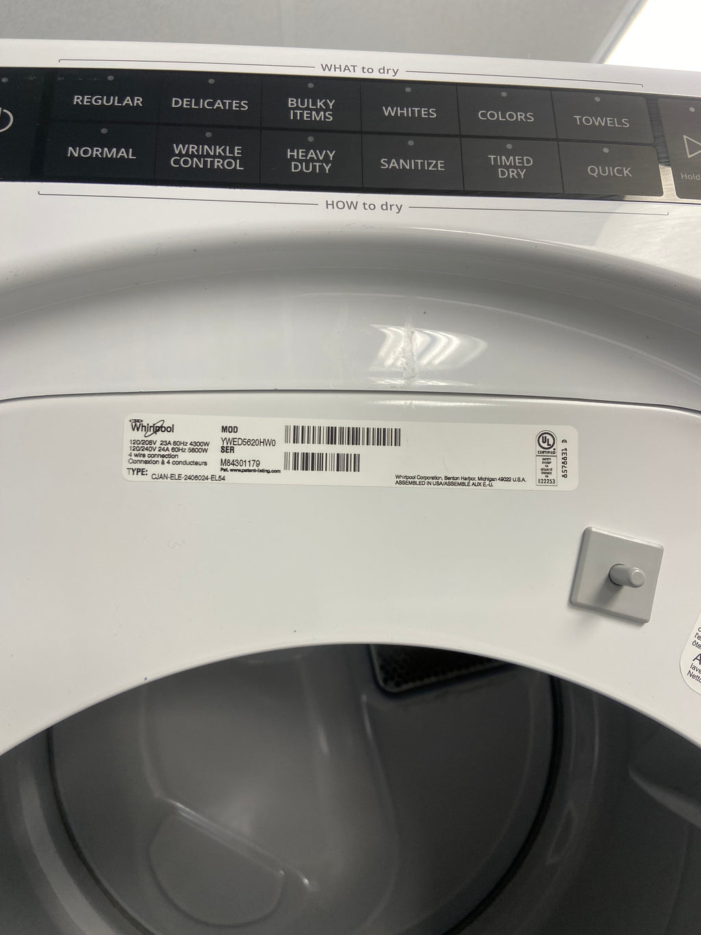 Heavy duty 27” White Whirlpool Stackable Washer, Dryer set YWED5620HW0, WFW560CHWO