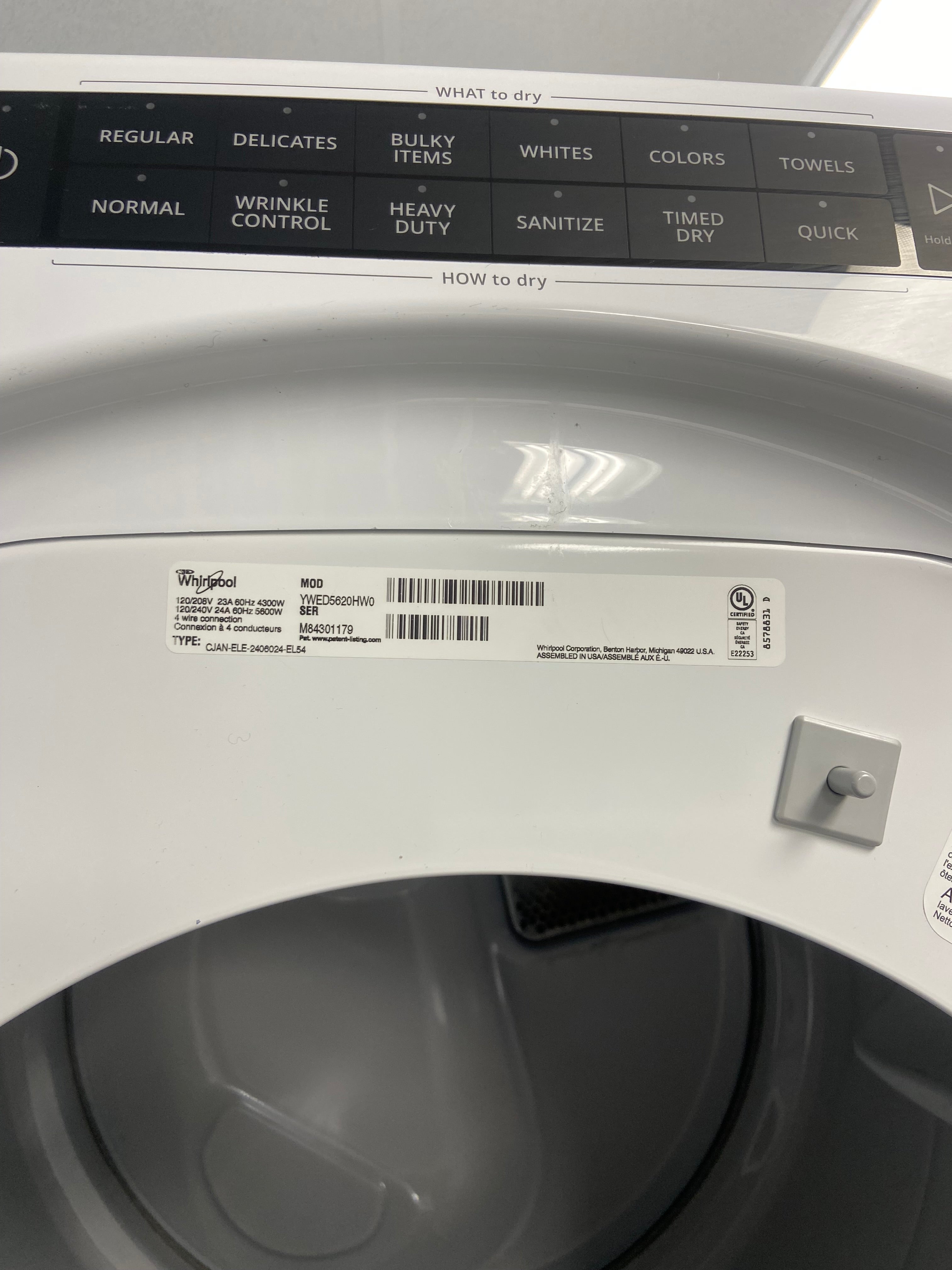 Heavy duty 27” White Whirlpool Stackable Washer, Dryer set YWED5620HW0, WFW560CHWO
