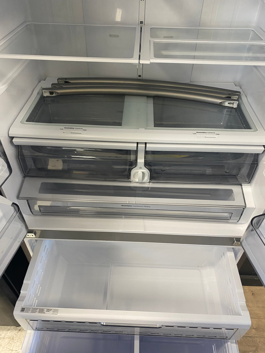 36 inch Samsung stainless steel French door fridge counter depth RF23R6201SR ( no ice maker)