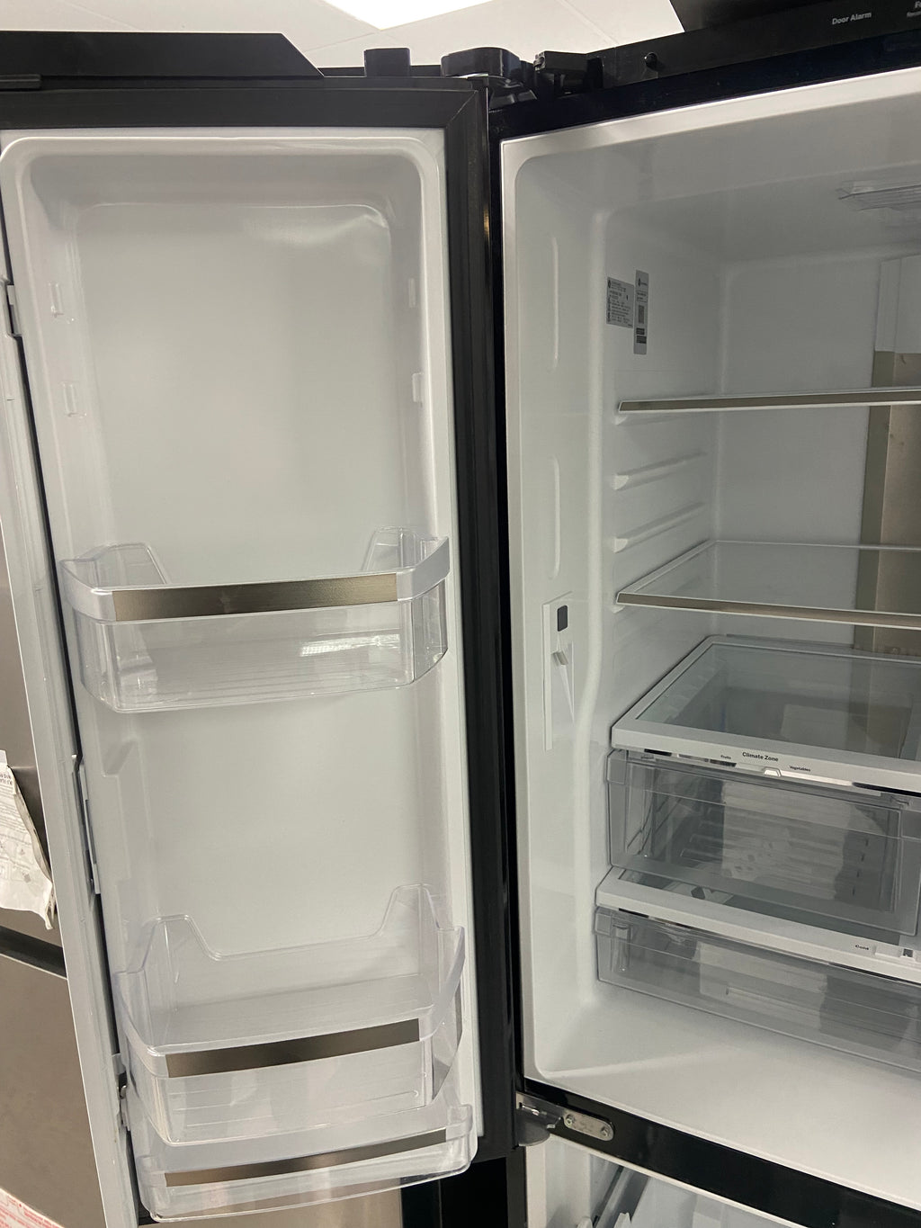 Black Stainless GE fridge