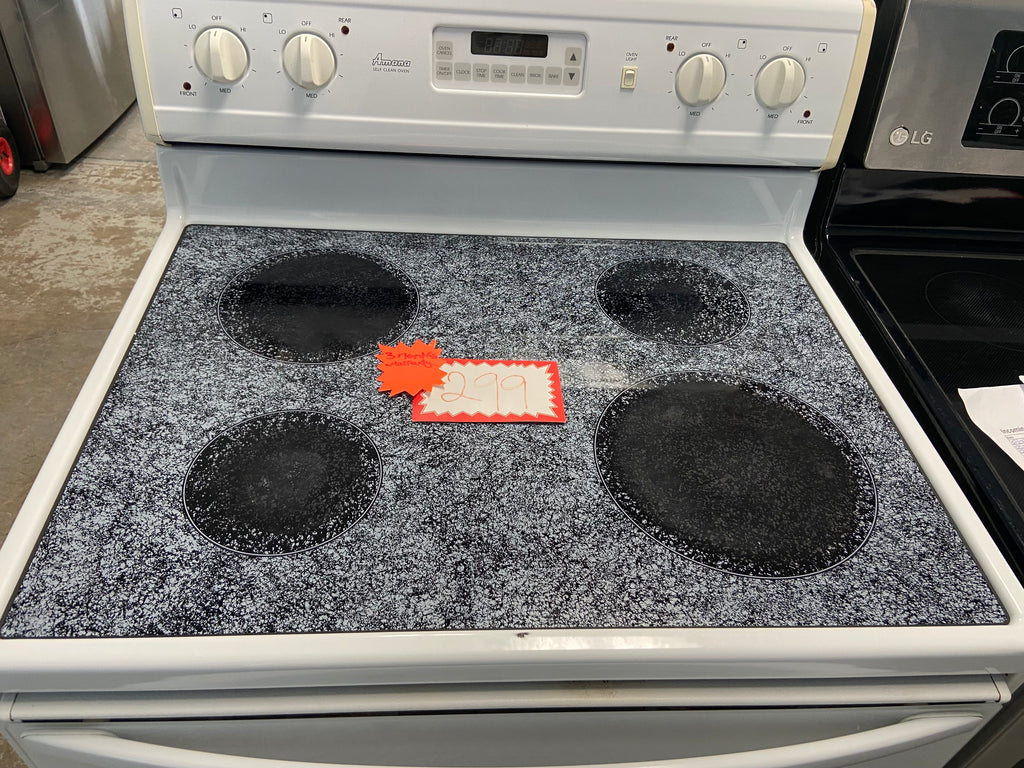 White 30” Amana ZRT6510WW Glass Top Stove (Refurbished)