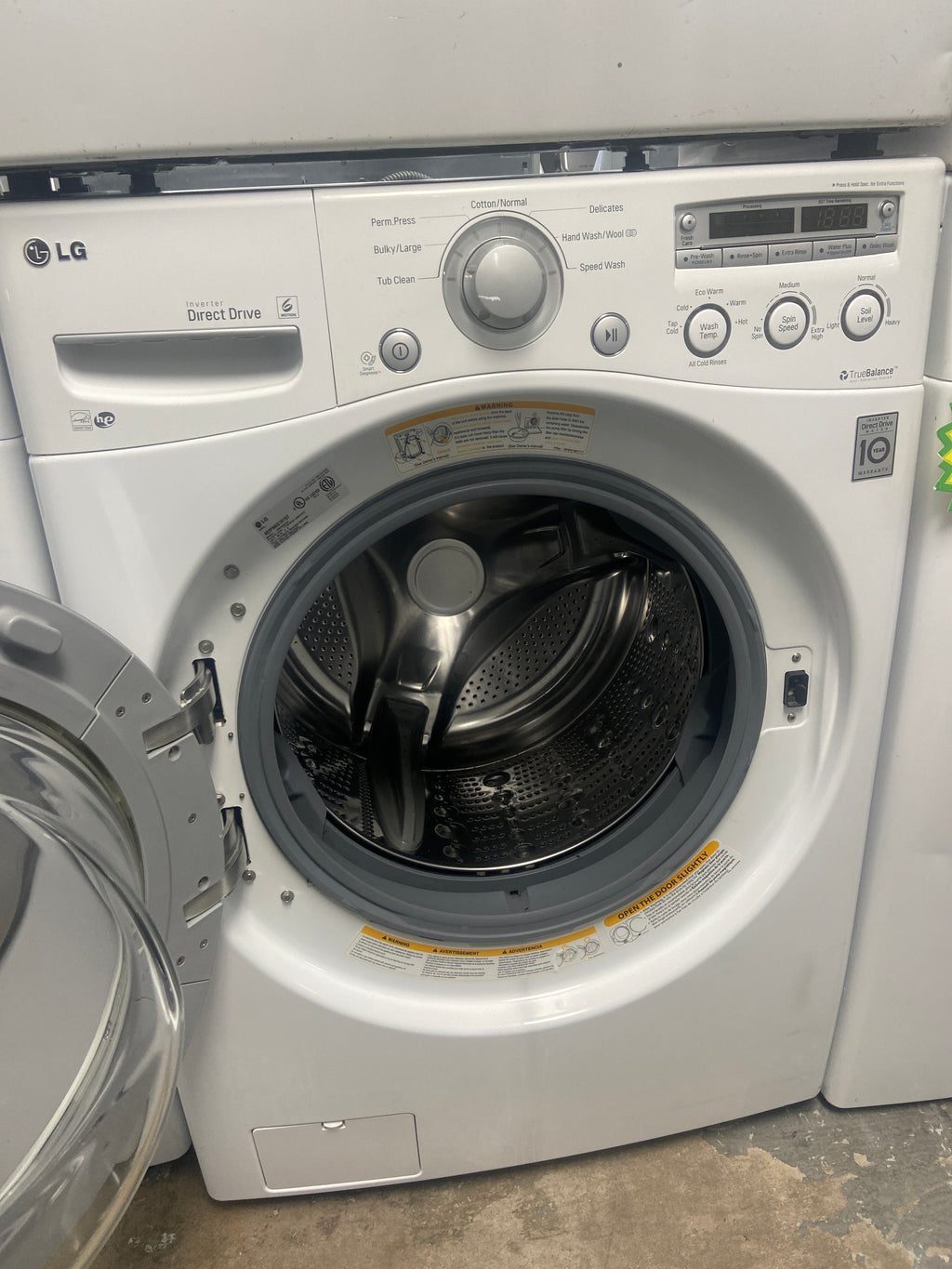 LG washer and dryer set, WM3050CW / DLE2050W,  “Refurbished”, 3Months Warranty