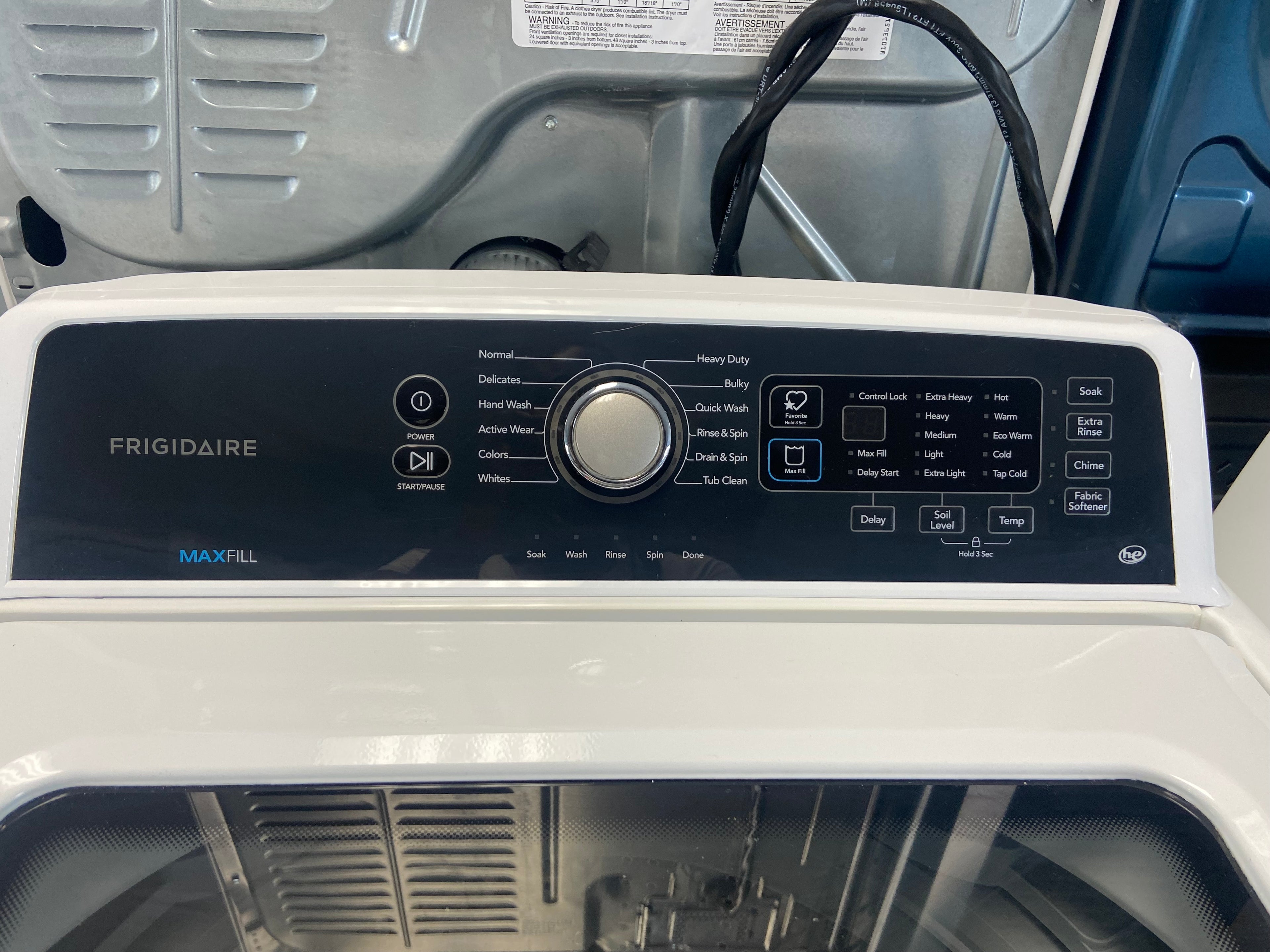 27” Frigidaire FFTW4120SW1 White Top Load Washer, 4.1 cuft "Refurbished"