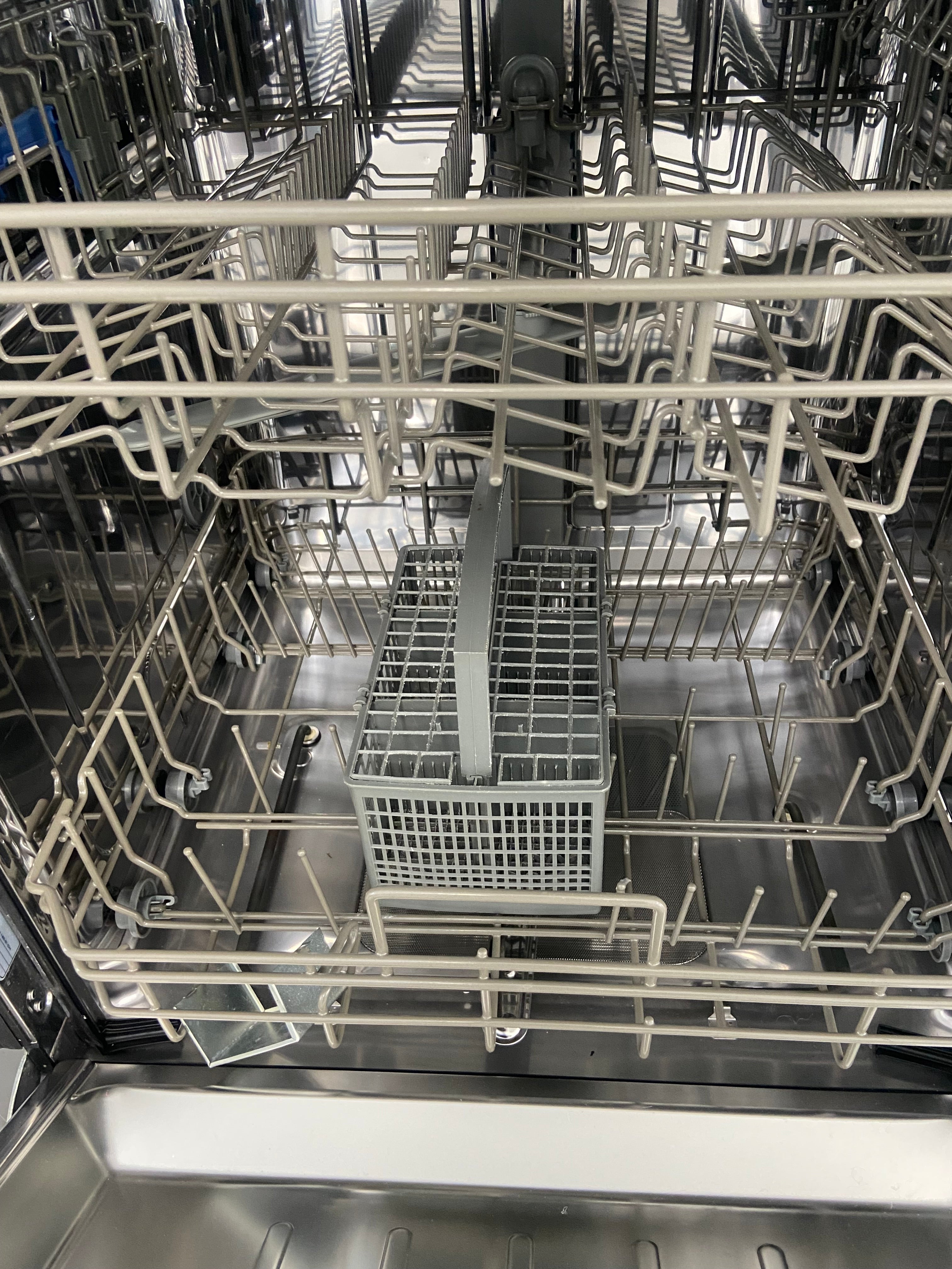 GE Stainless Built-in 24" Dishwasher "Used"