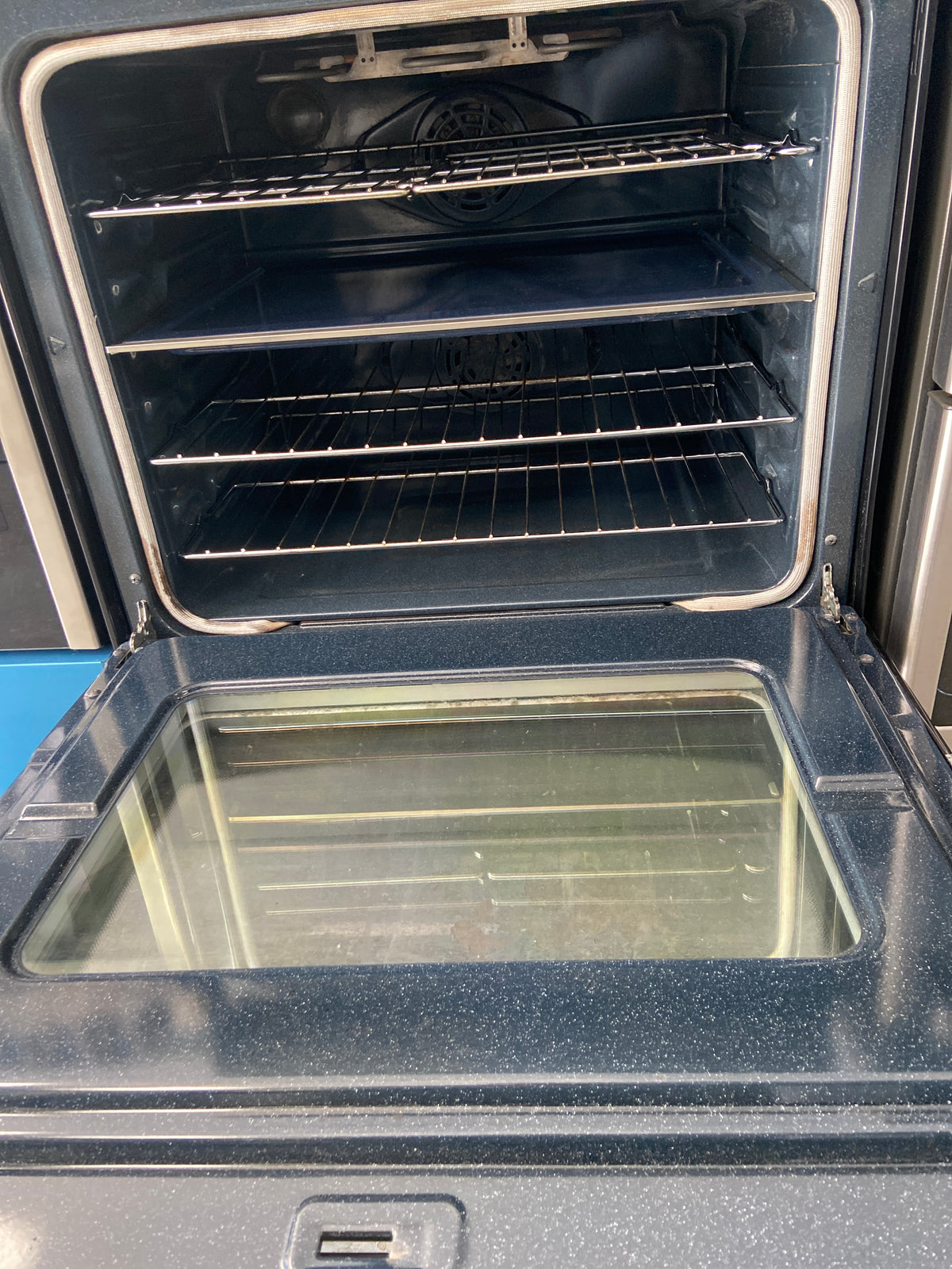 Samsung stainless stove, NE599N1PBSR “lightly used”, 6 Months Warranty