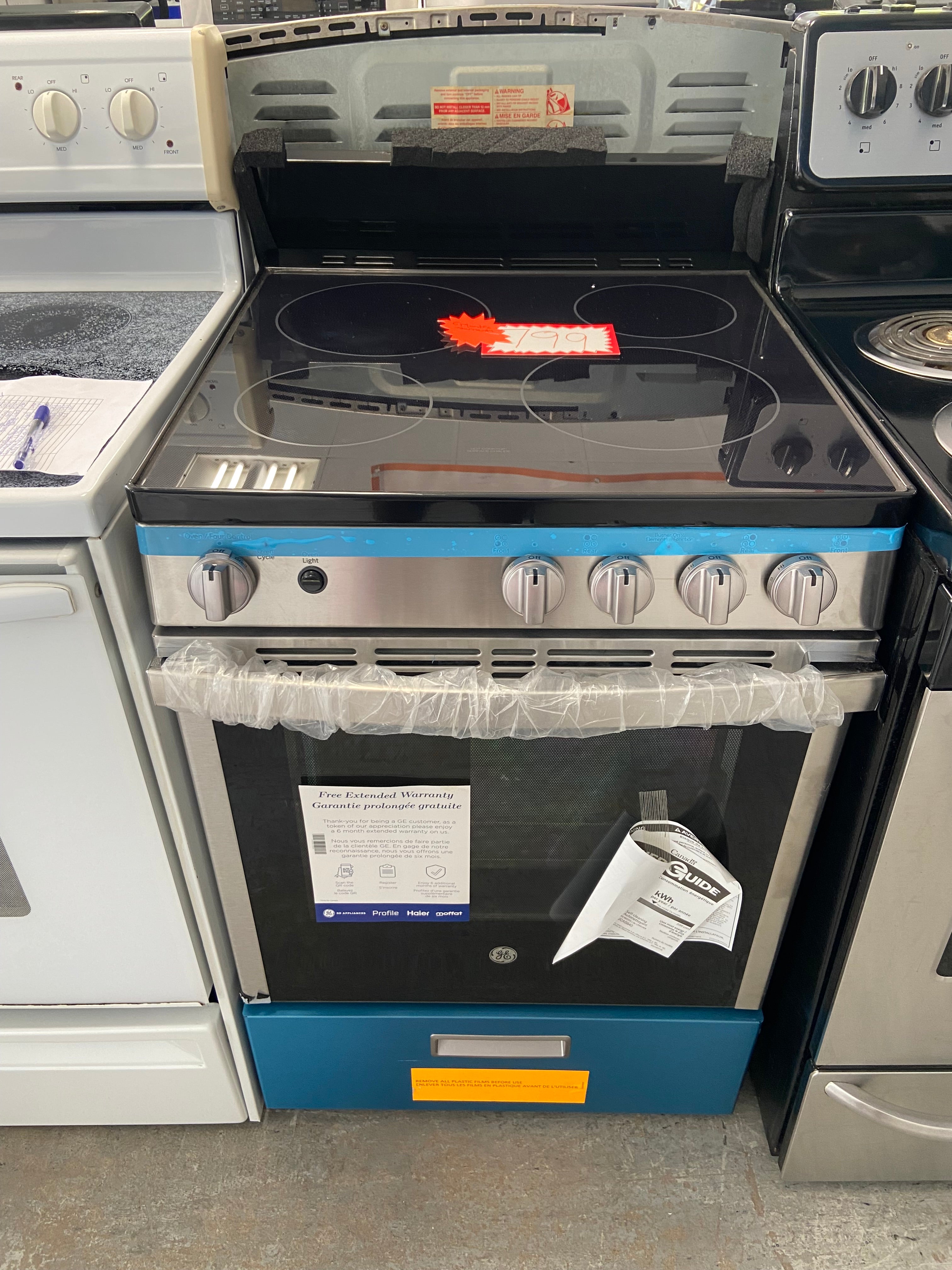 Stainless 24” GE JCAS640RM4SS Glass Top Stove (Scratch and Dent)