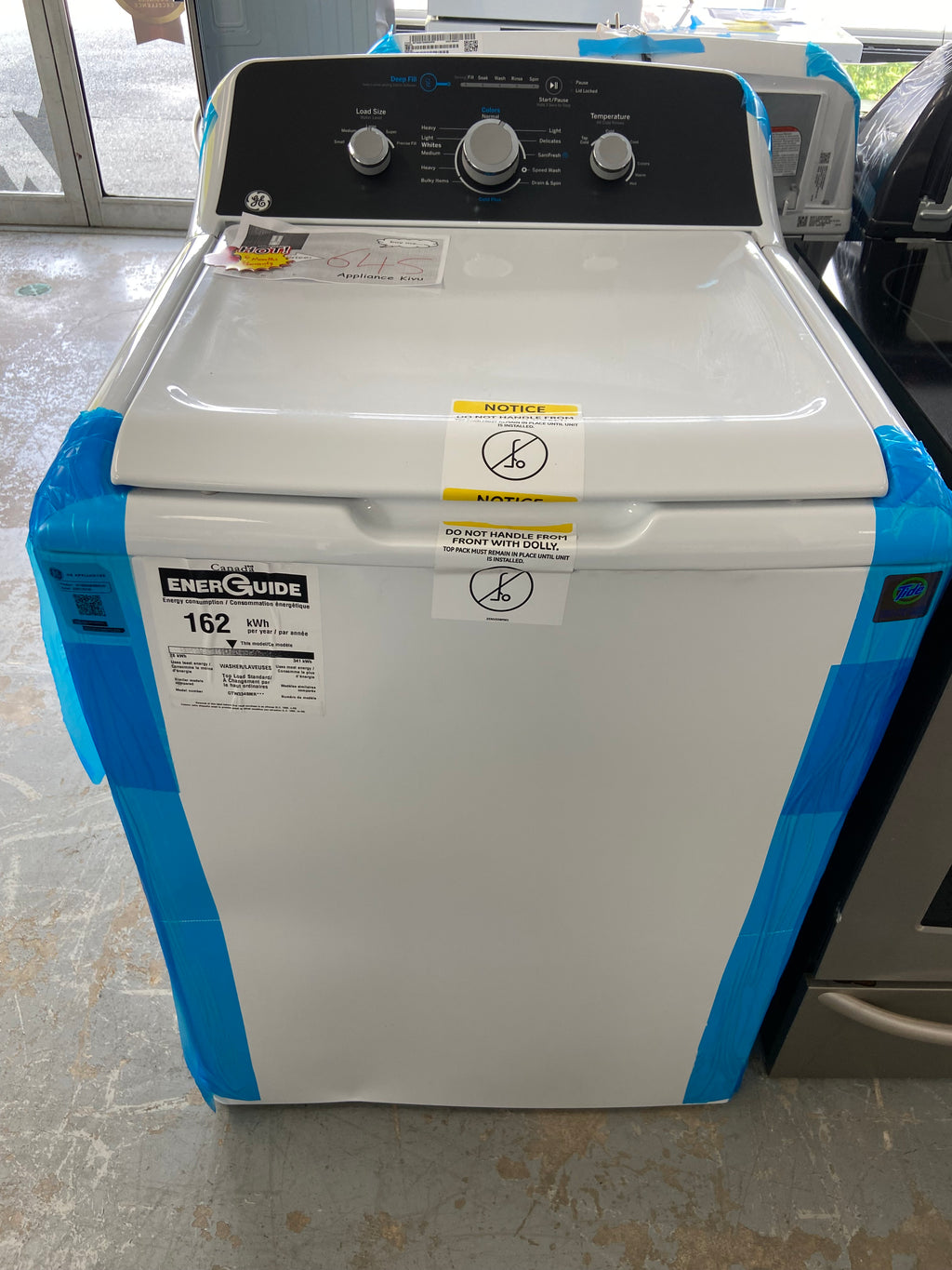 GE GTW334BMR0WS Top Load Washer, 27 inch Width, 4.4 cu. ft. Washer Capacity, 800 RPM Washer Spin Speed, 12 Wash Cycles, 6 Temperature Settings, Agitator, White colour