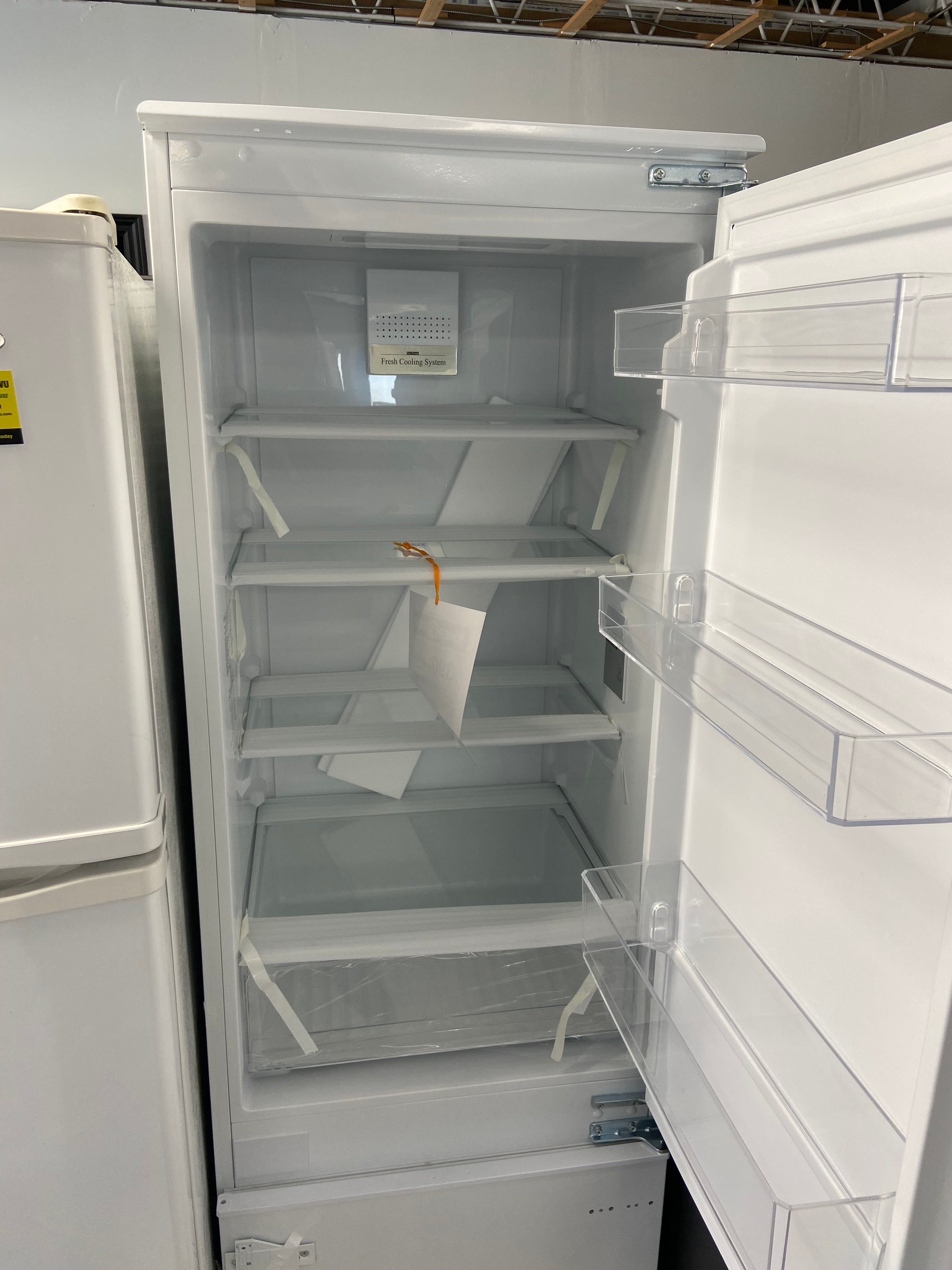 Moffat 22” white panel ready bottom mount freezer white fridge “Open box”