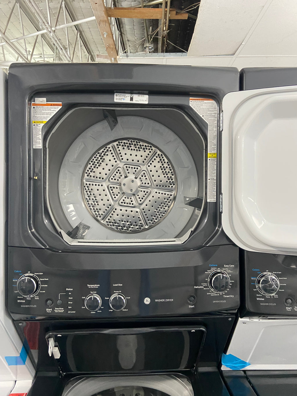 27” GE GUD37ESMM1DG Laundry Center, Contains Agitator Washer: 4.4 cu. ft. Capacity,11 Wash Cycles, 800 RPM Spin Speed, Dryer: 5.9 cu. ft. Capacity, Electric