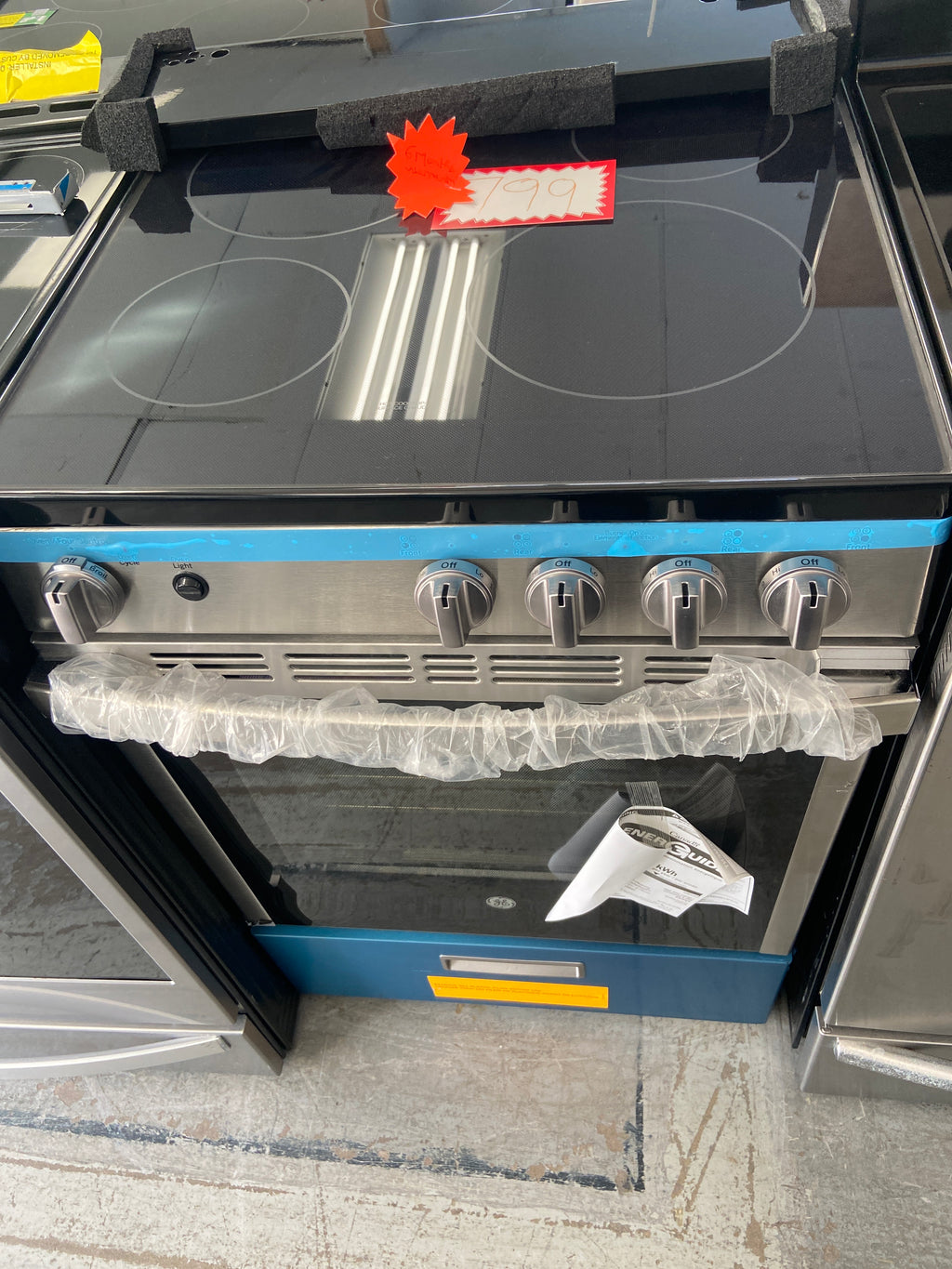 GE stainless apartment size(24”) glass top stove, JCAS640RM4SS,  “Brand New”, 6 Months Warranty