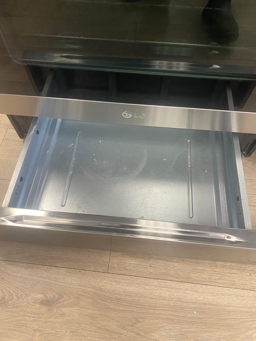 LG glass top slide in Stove