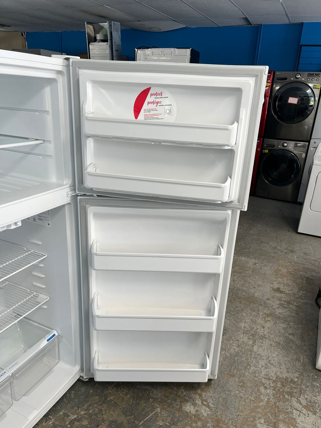 Frigidaire FFHT1814YW1 White Top Freezer Refrigerator, 30 inch Width, 18.2 cu. ft. "refurbished"