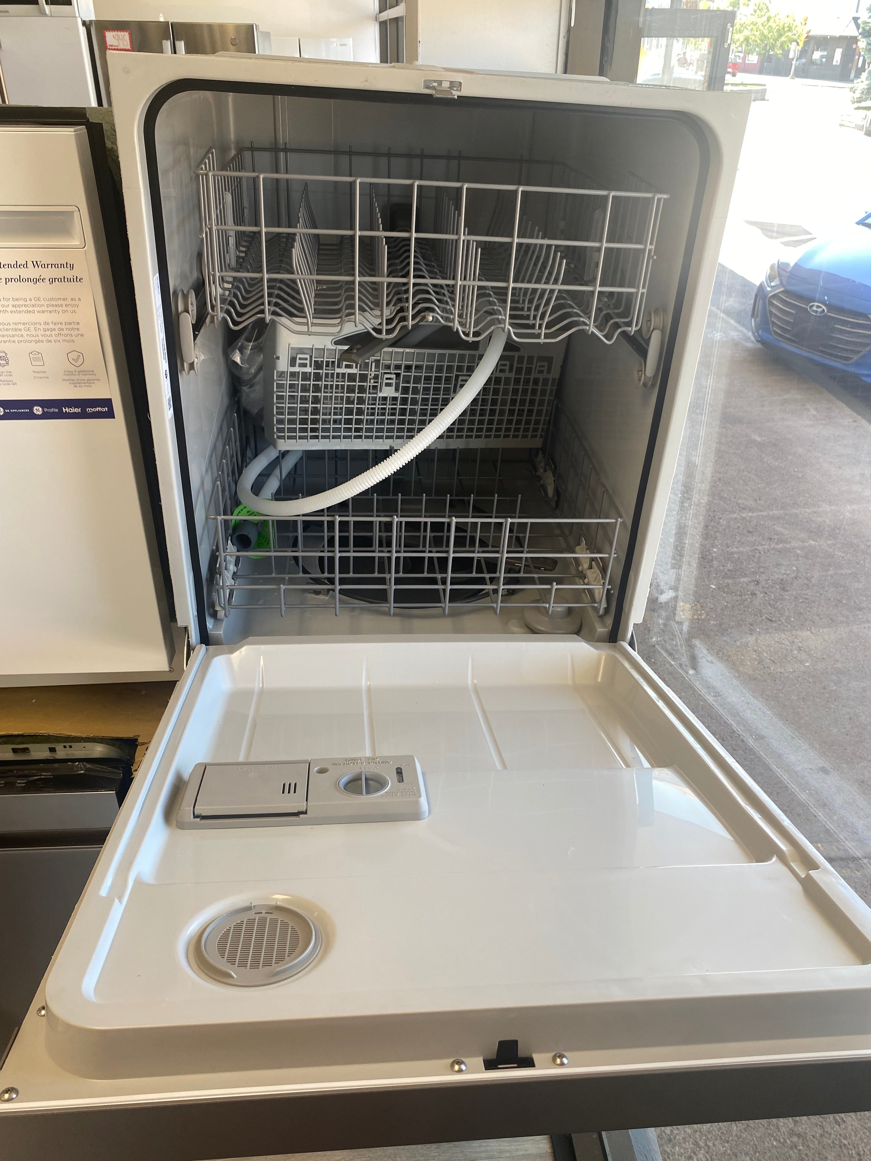24” whirlpool Stainless dishwasher "New Scratch and Dented"