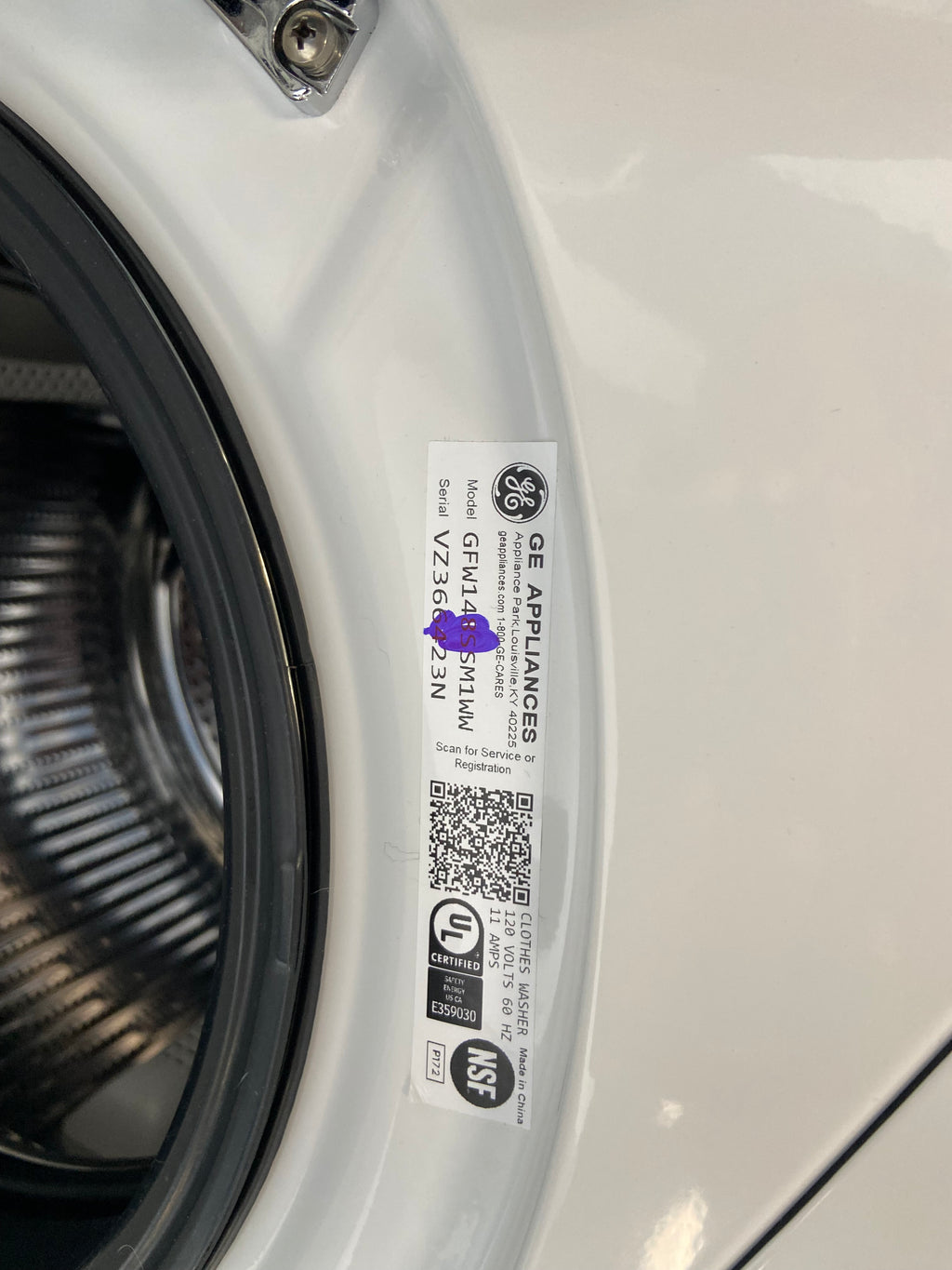 White 24” GE GFD14JSINOWW/GFW148SSM1WW Stackable Washer And Dryer Set (Scratch & Dent)