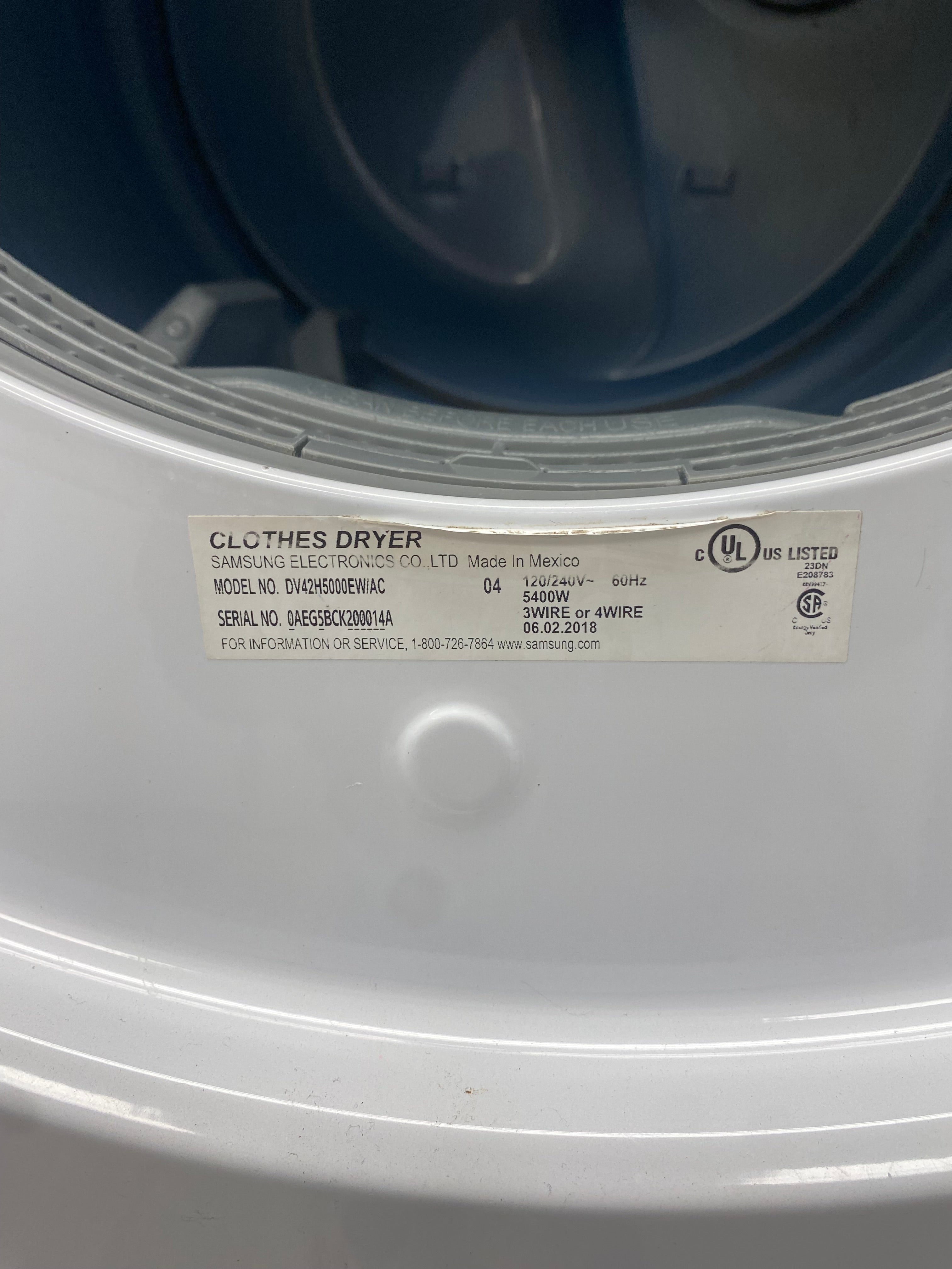 Samsung Front Load Washer, 27 inch Width, 4.0 cu. ft. Capacity, 6 Wash Cycles/ Samsung DV42H5000EW/AC Dryer, Vented, 11 Dry Cycles, 4 Temperature Settings, Stackable, White colour