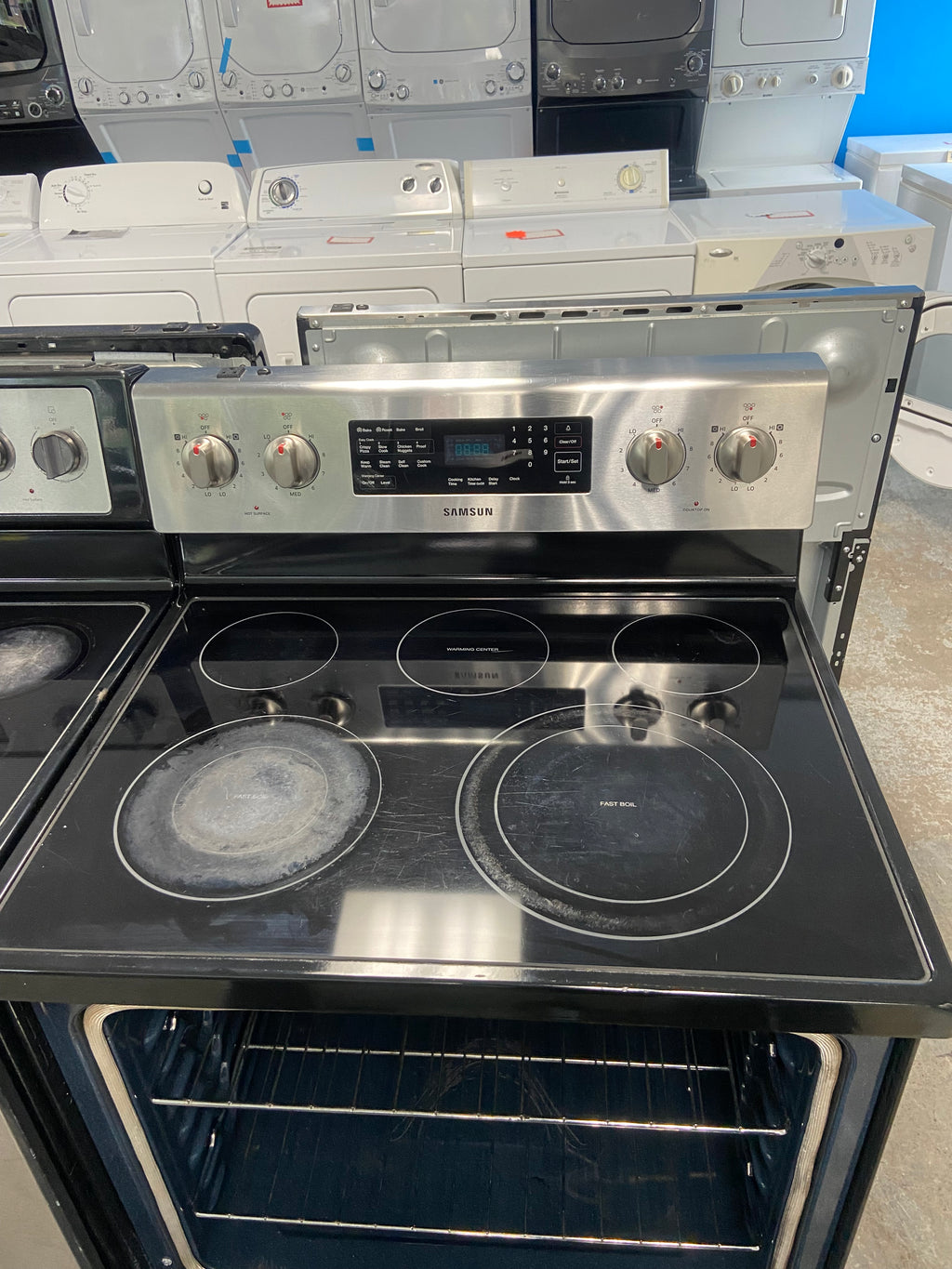 Stainless 30” Samsung NE59J3421SS/AC Glass Top Stove (refurbished)