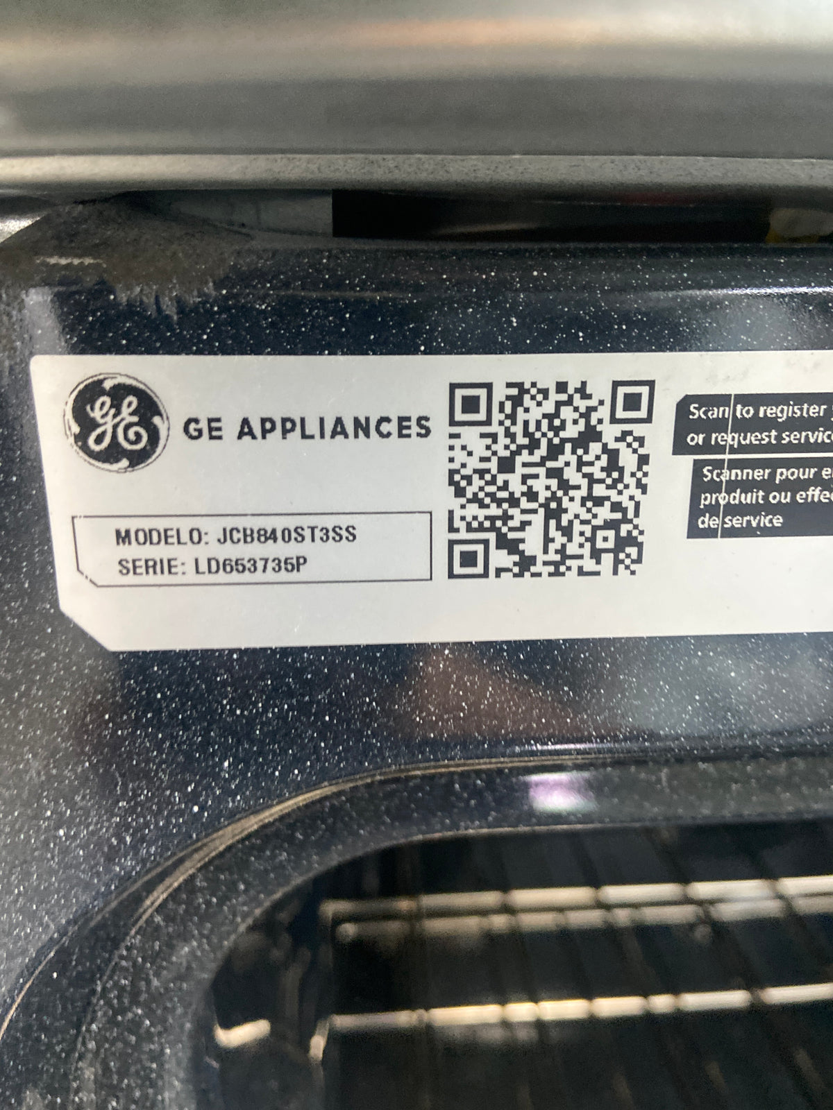 GE glass top stove, “Open Box”,  JCB840ST3SS , 5 burners including the warming zone burner, 6 Months Warranty