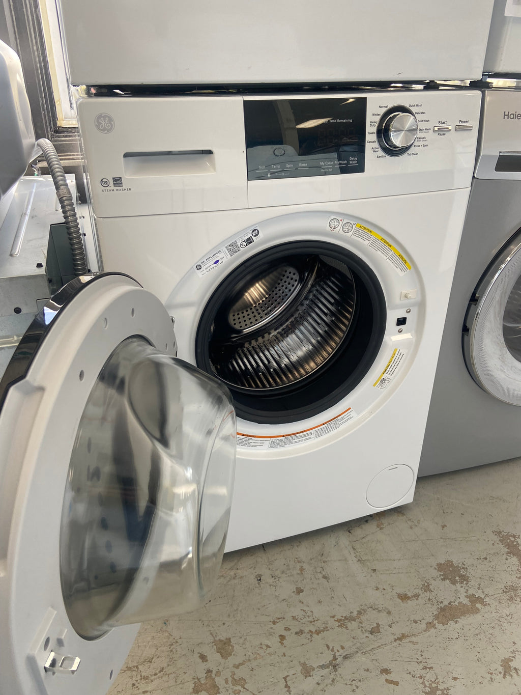 GE 24” Washer and dryer Stackable.