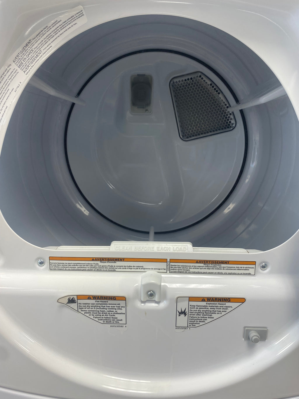White 27" Whirlpool stackable 3.4 cuft washer and 4.6cuft dryer "refurbished"