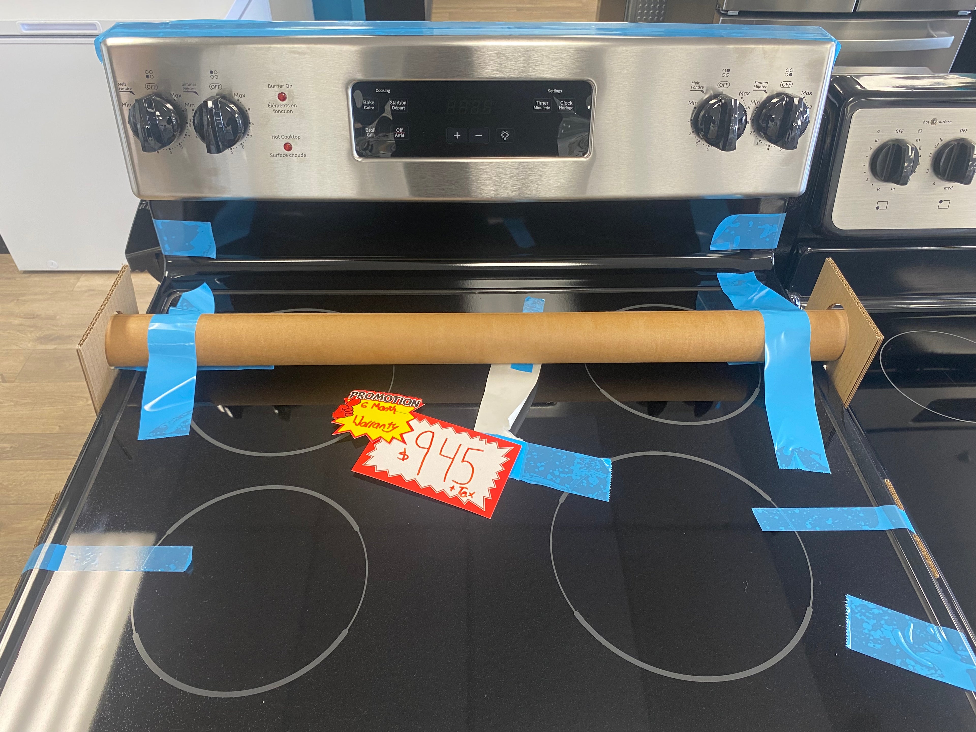 GE JCBS630SV2SS Electric Range, 5 cu. ft. Capacity, 30 inch Exterior Width, 4 Burners, Storage Drawer, Manual Clean, 2,000 W Highest Element, Stainless Steel colour