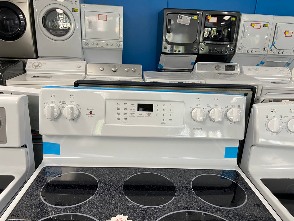 White GE JCB840DV2WW Glass Top Stove (Scratch and Dent)