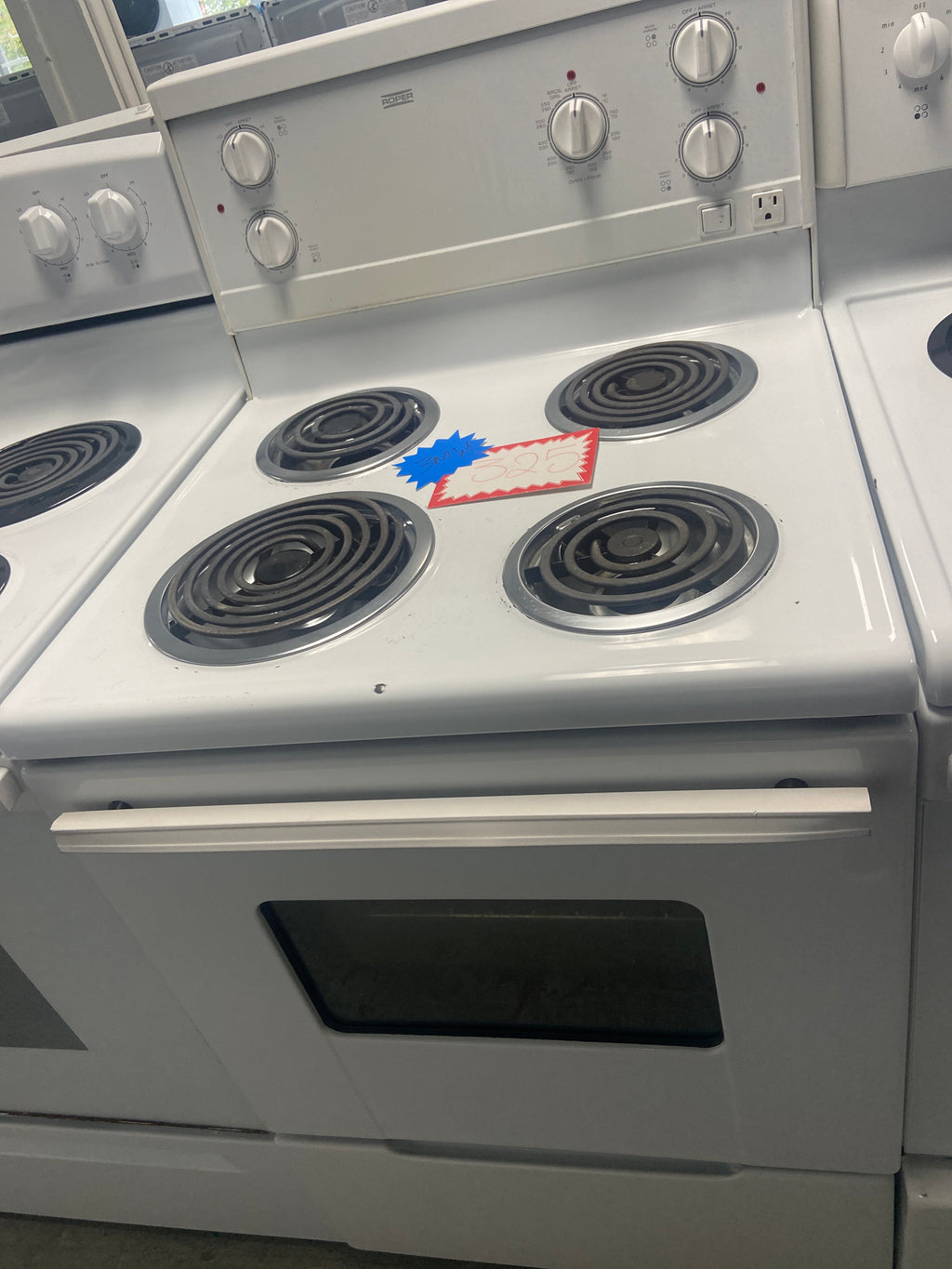 Roper Apartment size(24”) coil top stove, REE22303, “Refurbished”, 3 Months Warranty