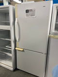 30” White Kenmore 596.63822200 Refrigerator with warranty