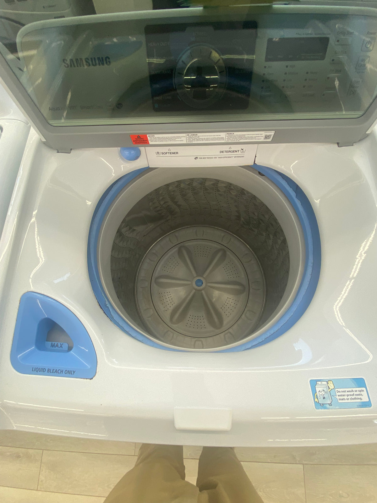 27” Samsung Washer and Dryer Set, Side by Side Setup, White in Color, "Refurbished".