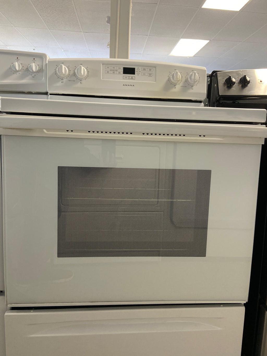 Amana 30" Electric Freestanding Coil Top Range White - YACR4303MFW6
