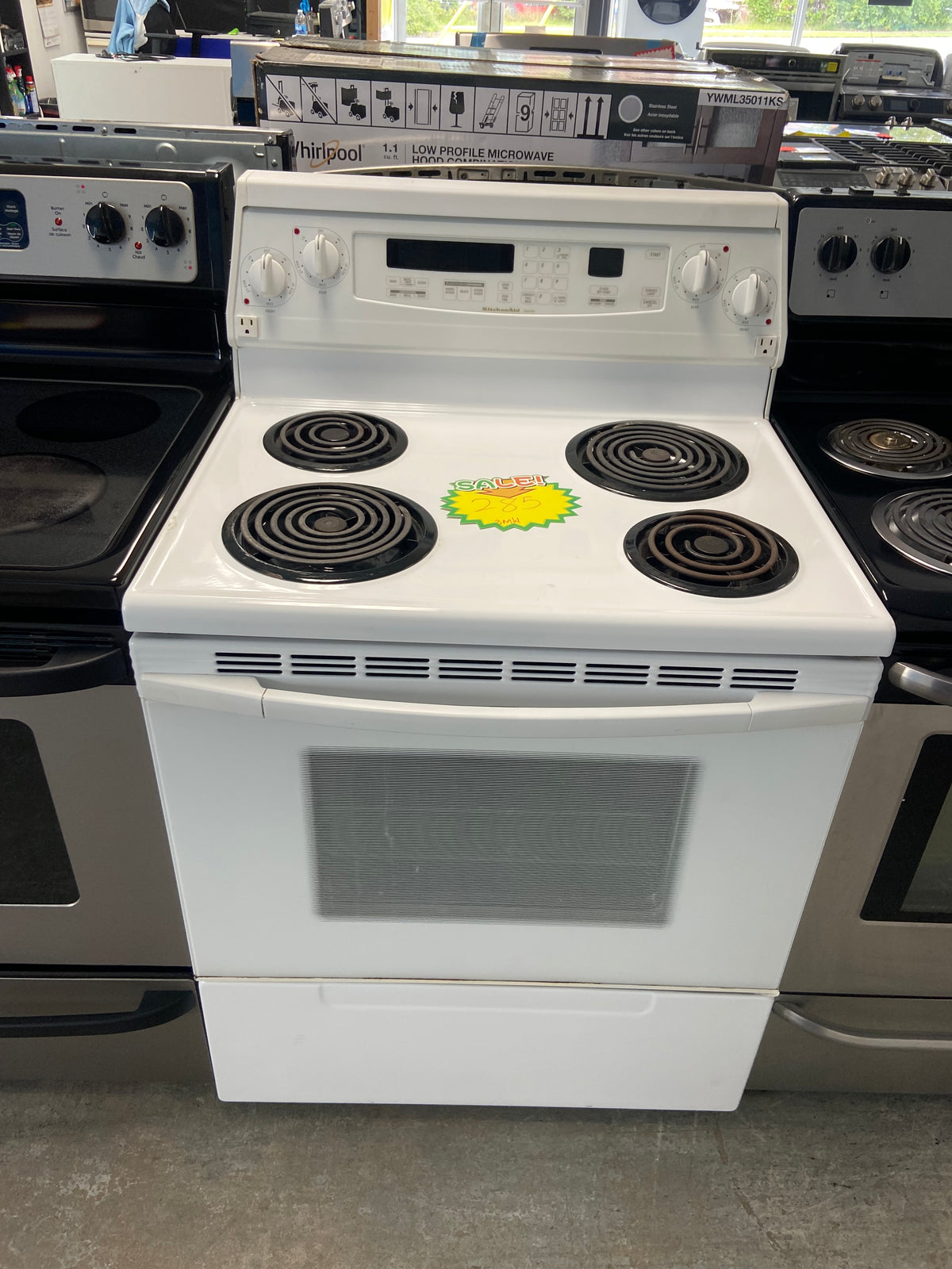 White 30” KitchenAid YKERS507HWO Coil Top Stove (Refurbished)