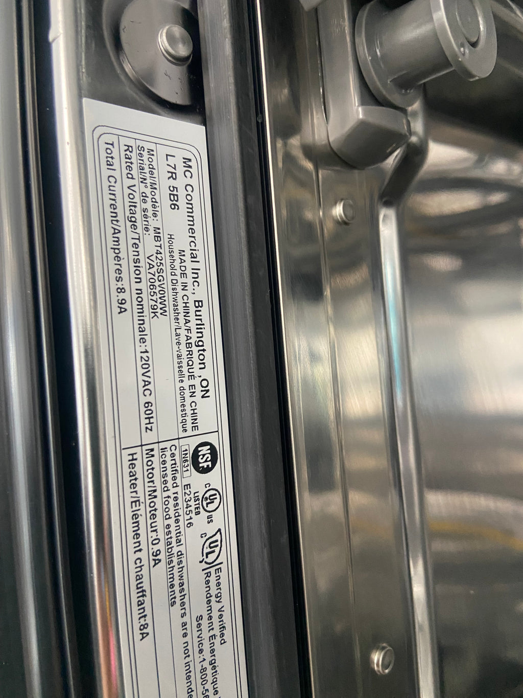 GE 24" White Built-in Dishwasher "Brand New"