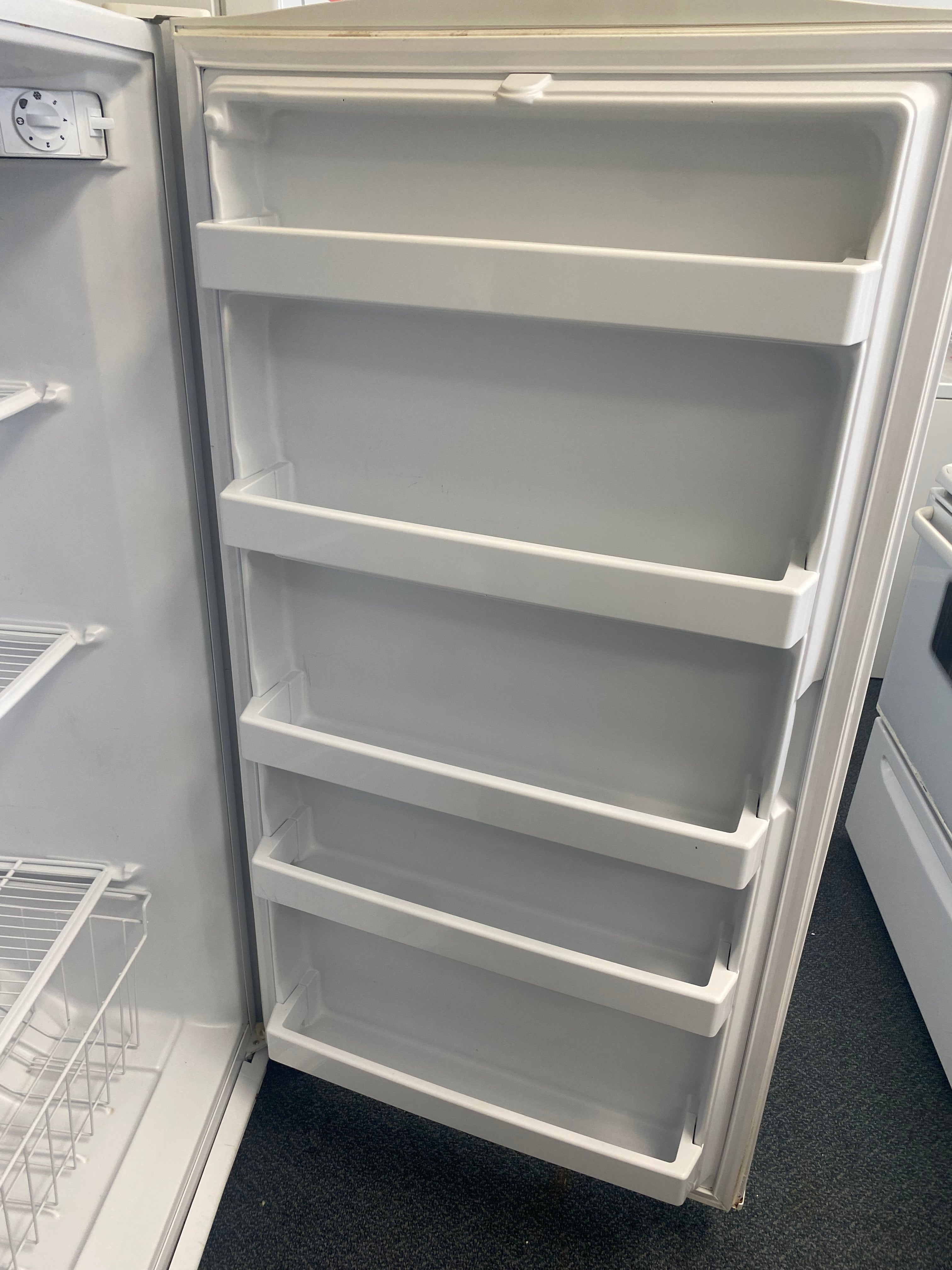 Whirlpool Upright/Stand up freezer