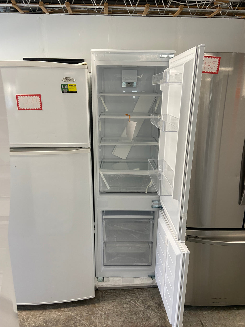 Moffat 22” white panel ready bottom mount freezer white fridge “Open box”