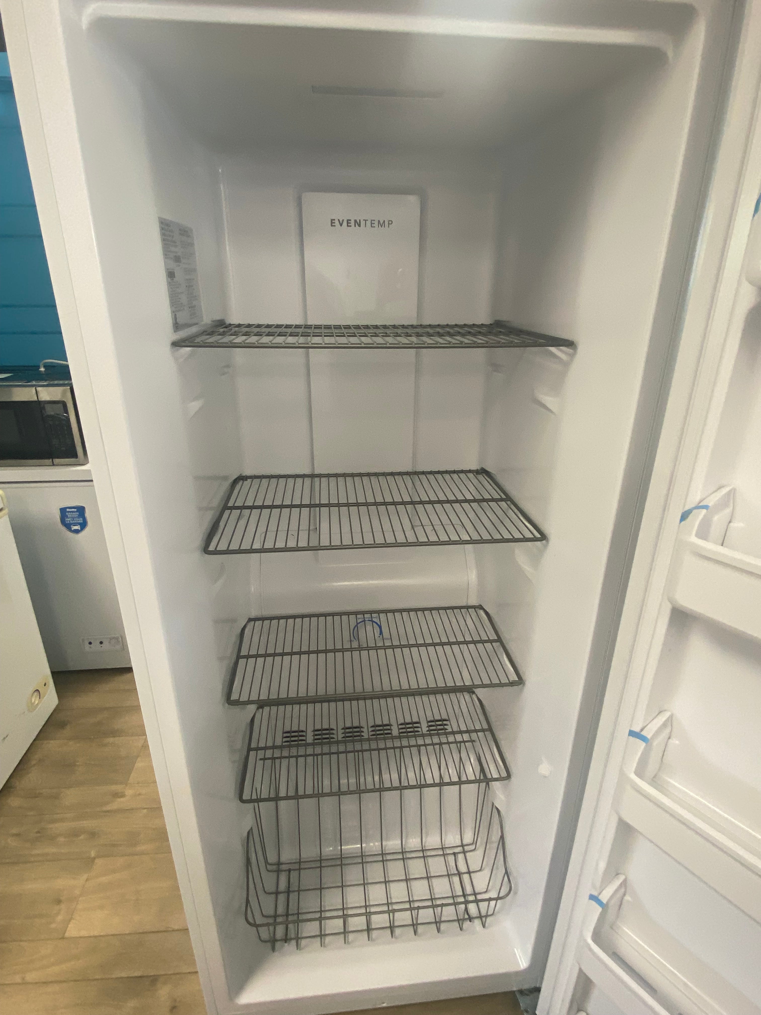 28” Frigidaire Upright/Stand Up freezer, White 'Refurbished'