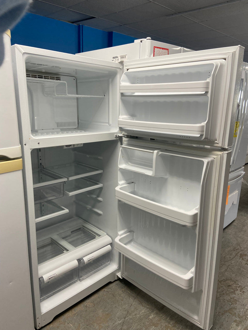 29” White Beaumark 37511KBSERWW Refrigerator with warranty