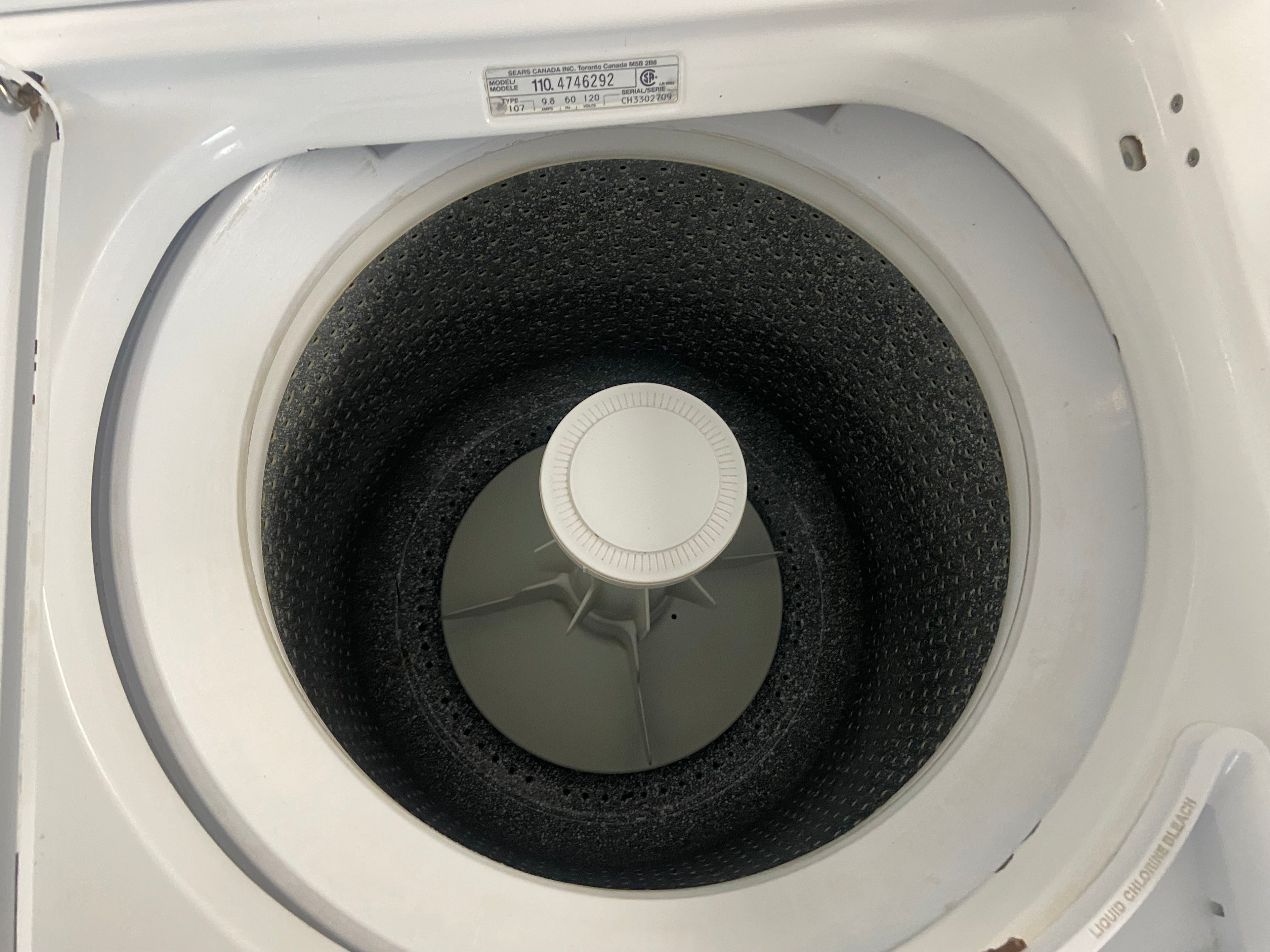 White 27” Kenmore 110. 4746292 Top Load Washer (Refurbished)
