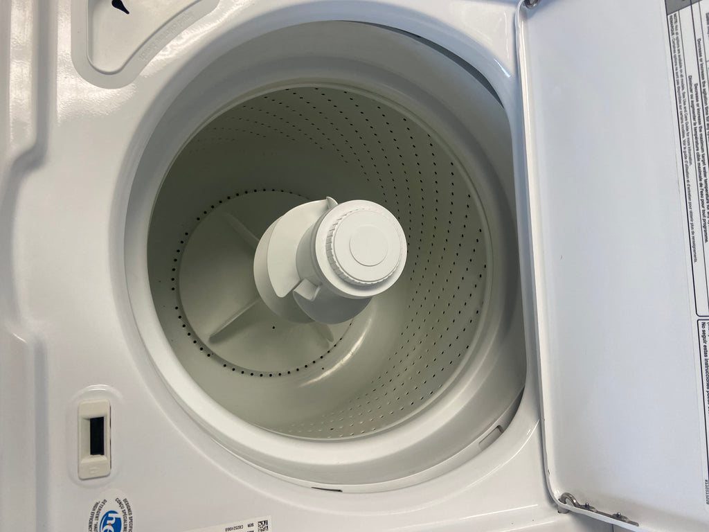 White 27” Amana NTW4516FW2 Top Load Washer(Used)