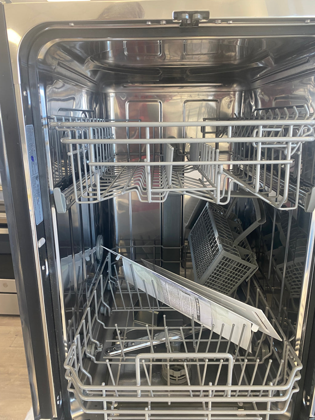 18” GE dishwasher, White