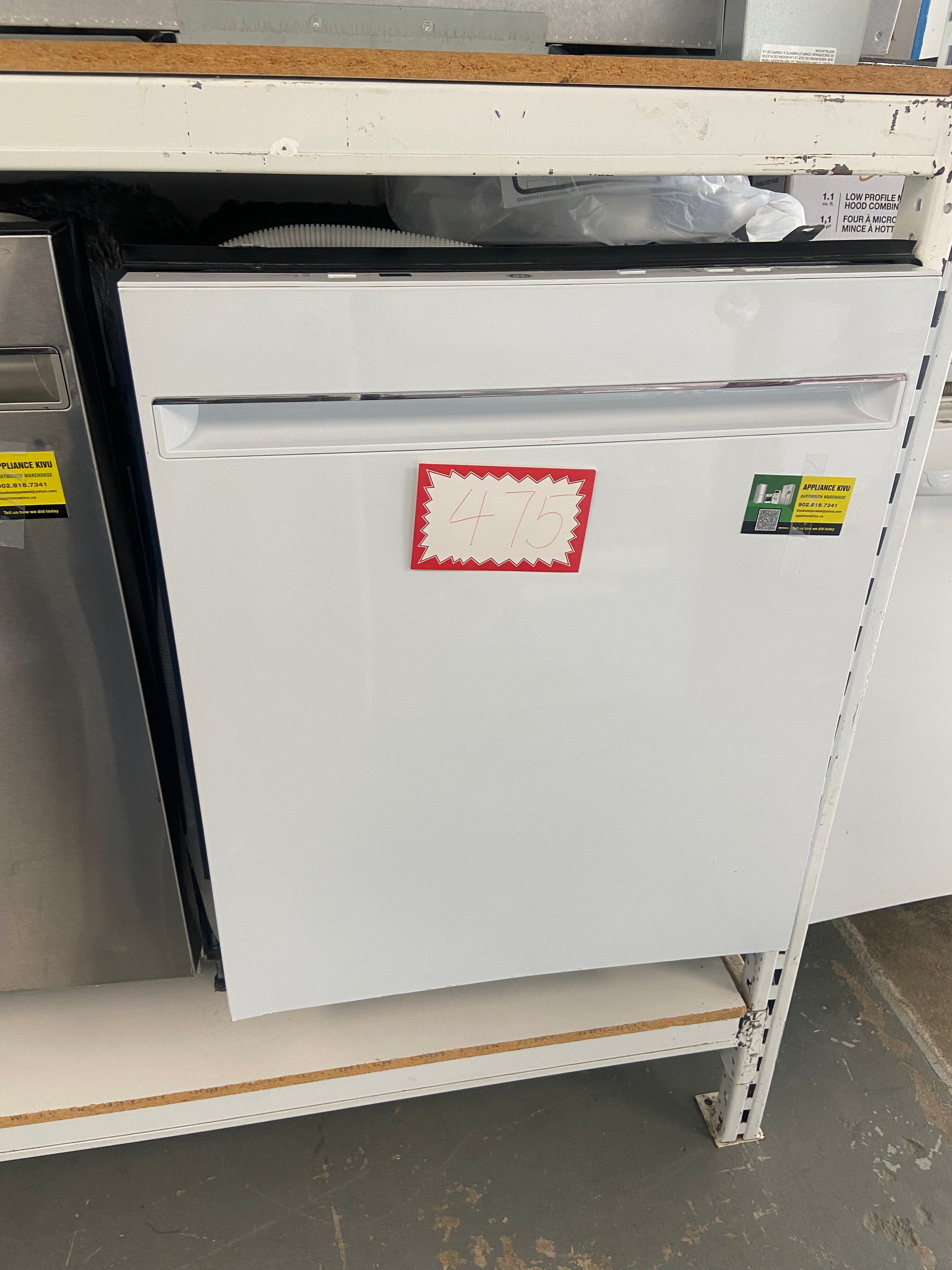GE White 24" Built-in Dishwasher "scratch and dent"